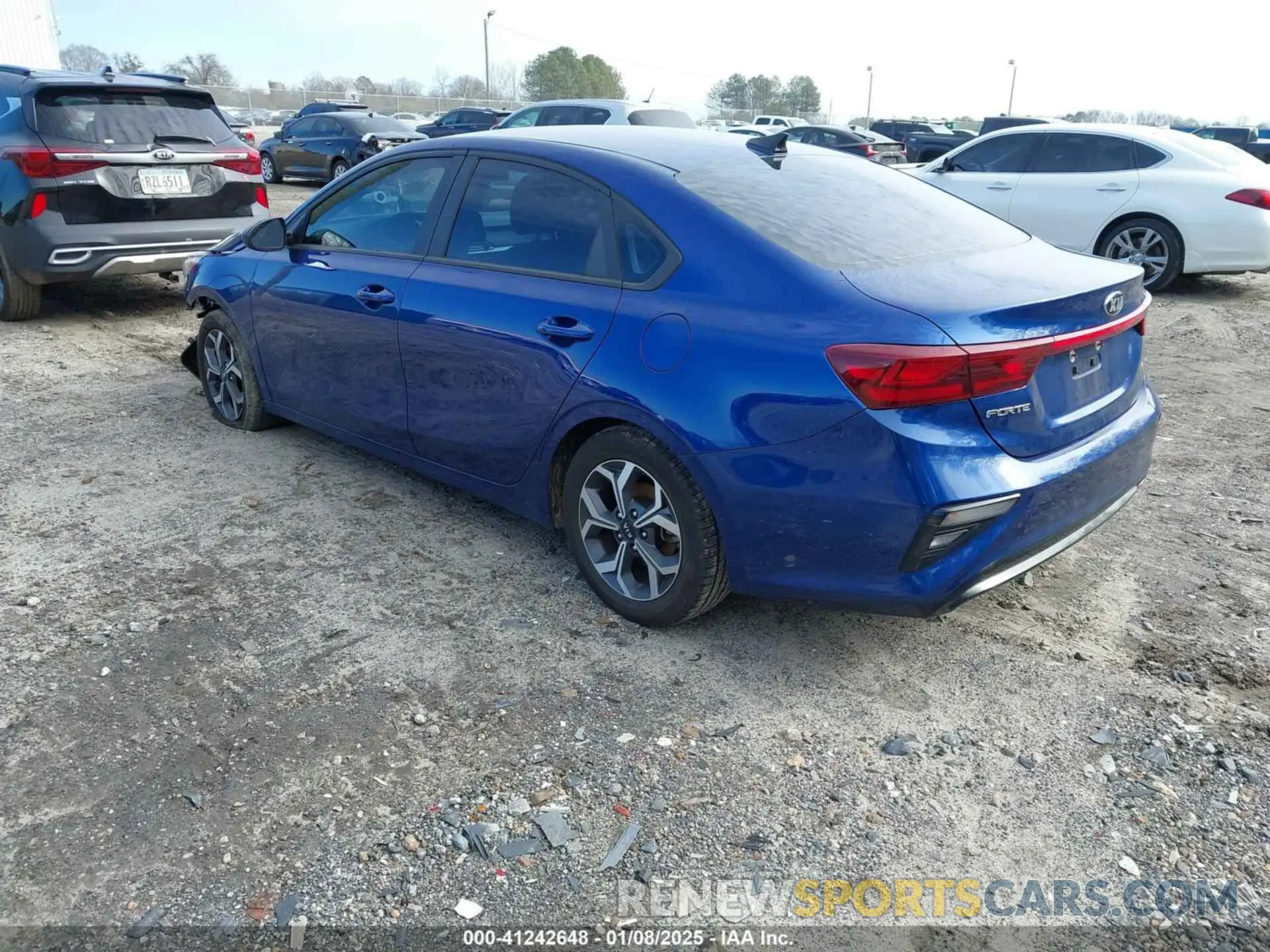 3 fotografías del automóvil dañado 3KPF24AD6ME324757 KIA FORTE 2021