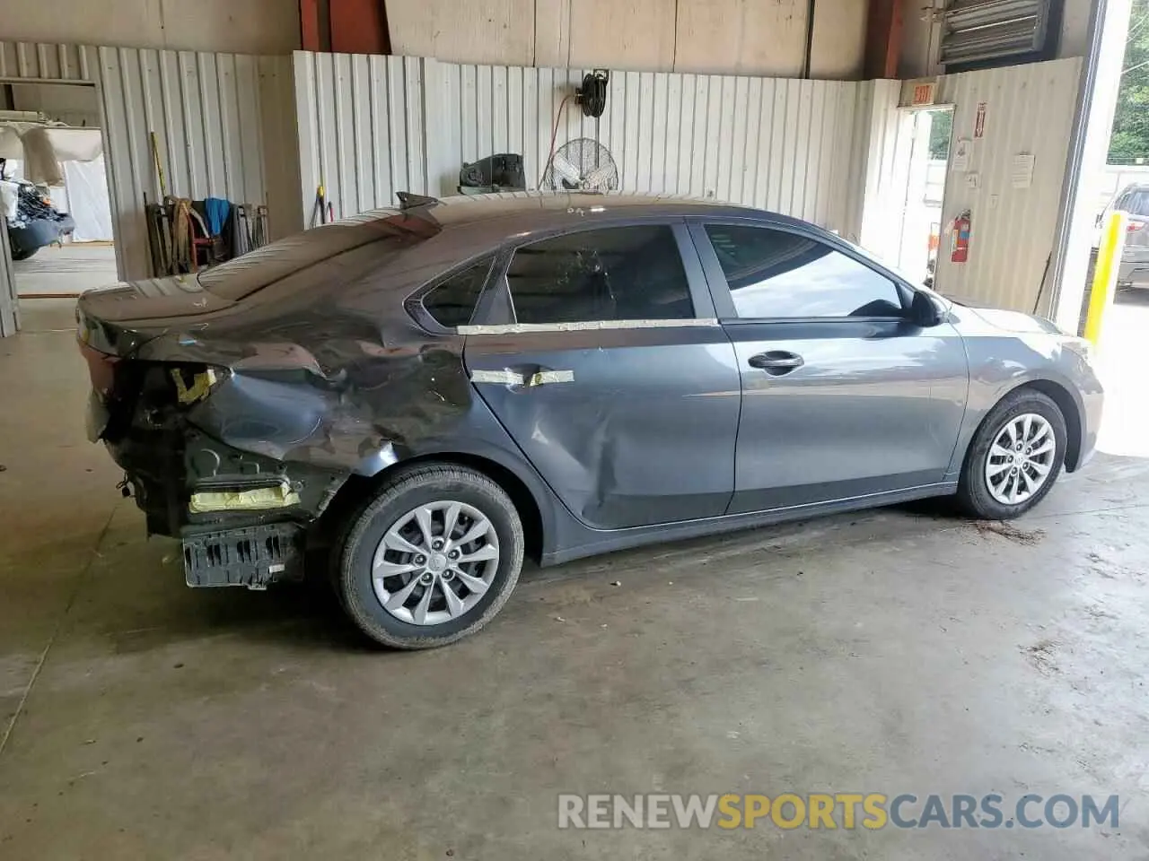 3 fotografías del automóvil dañado 3KPF24AD6ME344006 KIA FORTE 2021