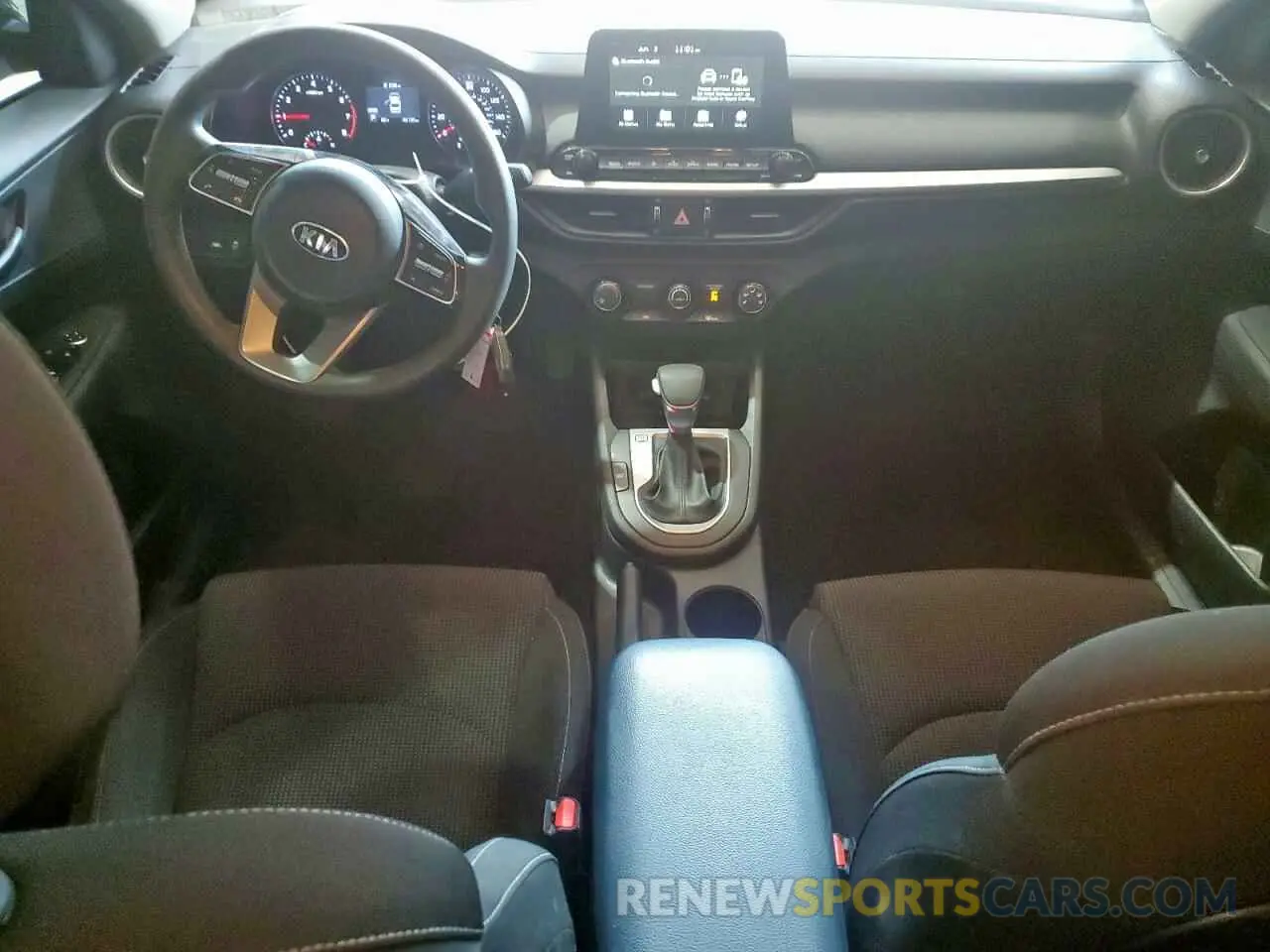 8 fotografías del automóvil dañado 3KPF24AD6ME344006 KIA FORTE 2021