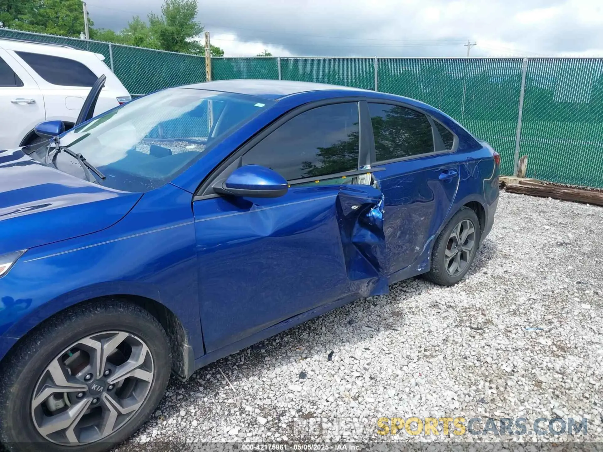 6 fotografías del automóvil dañado 3KPF24AD6ME345740 KIA FORTE 2021
