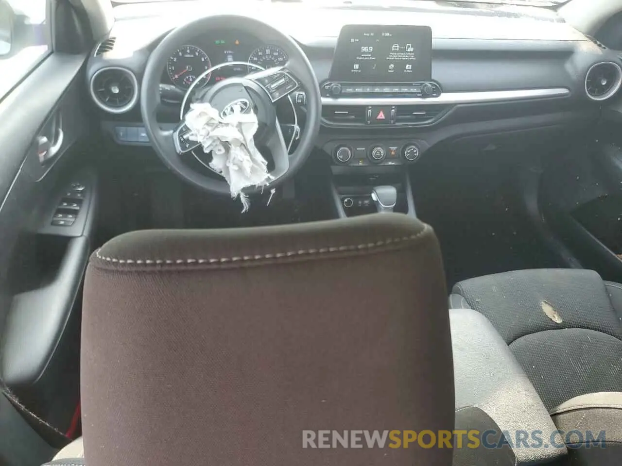 8 fotografías del automóvil dañado 3KPF24AD6ME346709 KIA FORTE 2021