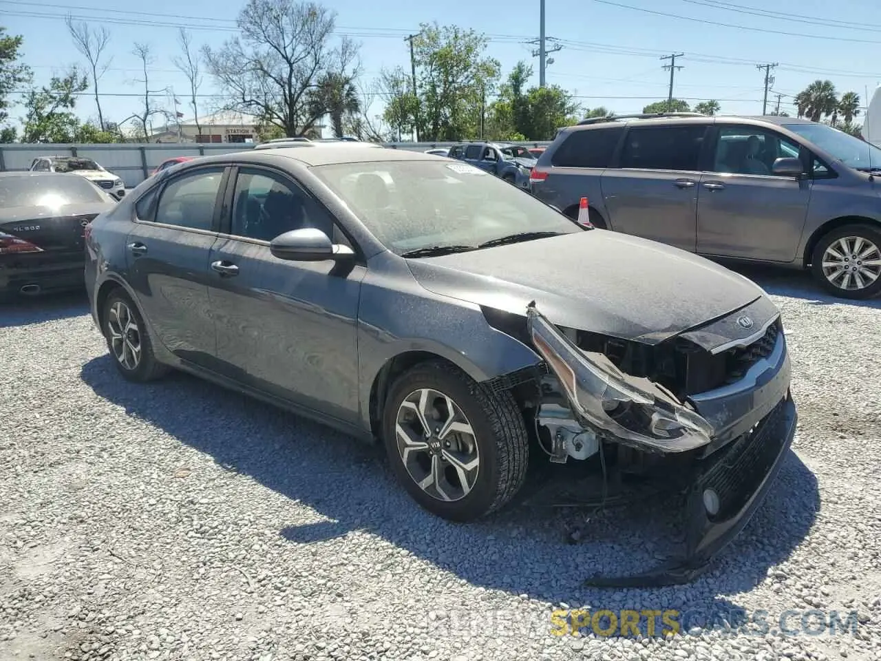 4 fotografías del automóvil dañado 3KPF24AD6ME350730 KIA FORTE 2021