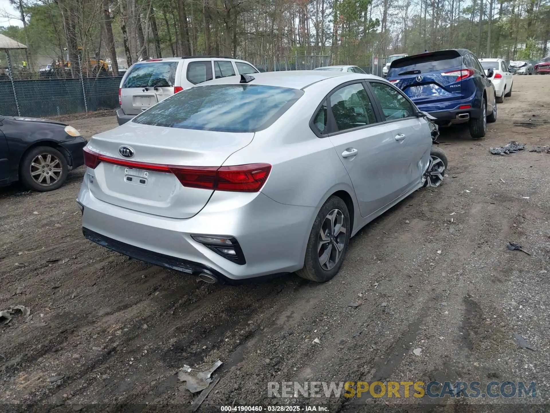 4 fotografías del automóvil dañado 3KPF24AD6ME370640 KIA FORTE 2021