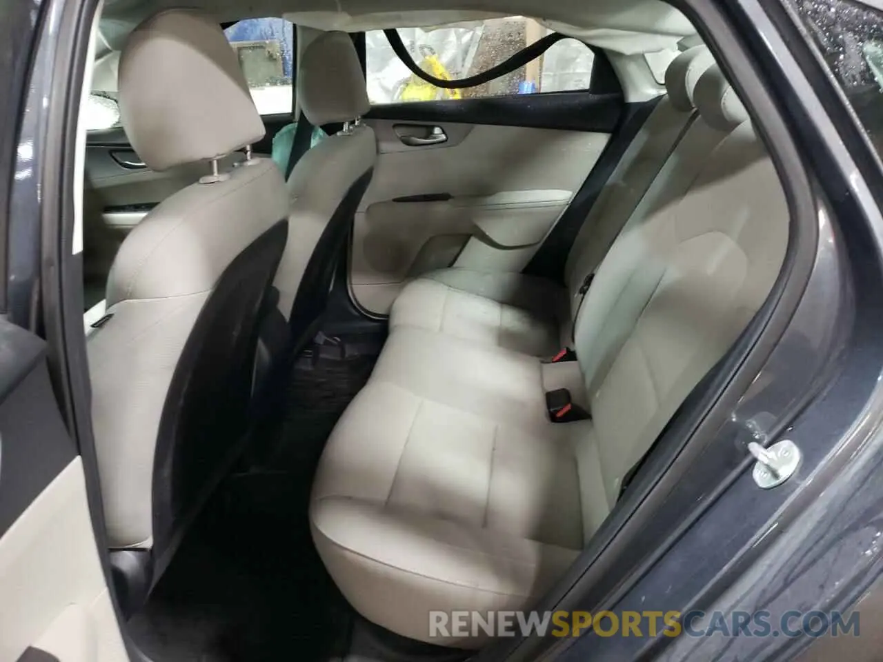 10 fotografías del automóvil dañado 3KPF24AD6ME377992 KIA FORTE 2021