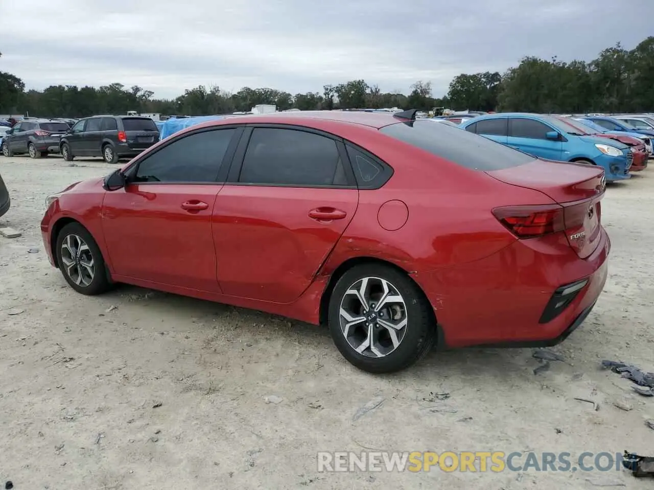 2 fotografías del automóvil dañado 3KPF24AD6ME379676 KIA FORTE 2021