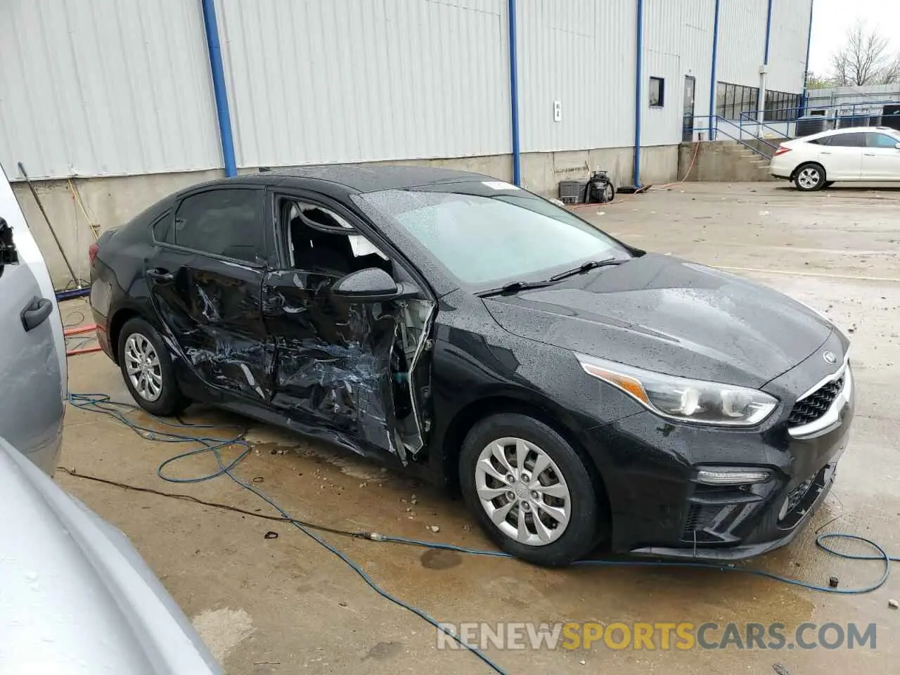 4 fotografías del automóvil dañado 3KPF24AD7ME265430 KIA FORTE 2021