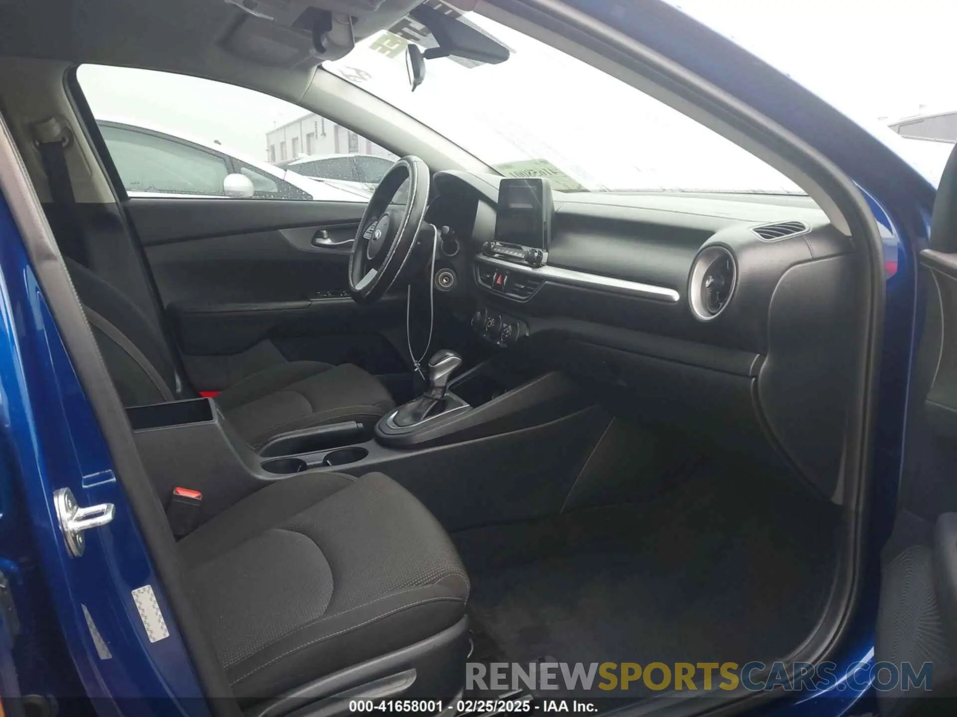 5 fotografías del automóvil dañado 3KPF24AD7ME268764 KIA FORTE 2021