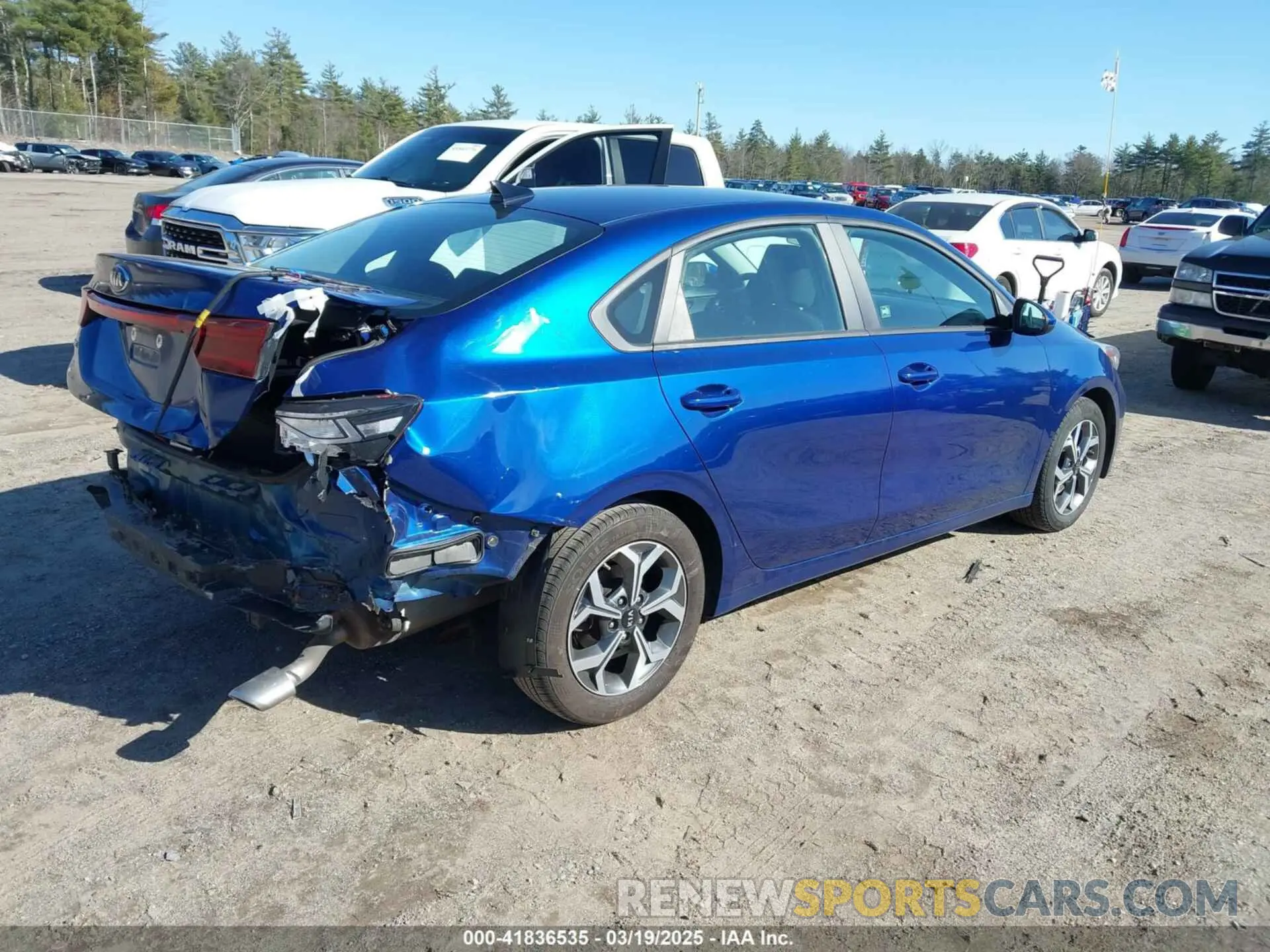 4 fotografías del automóvil dañado 3KPF24AD7ME284348 KIA FORTE 2021