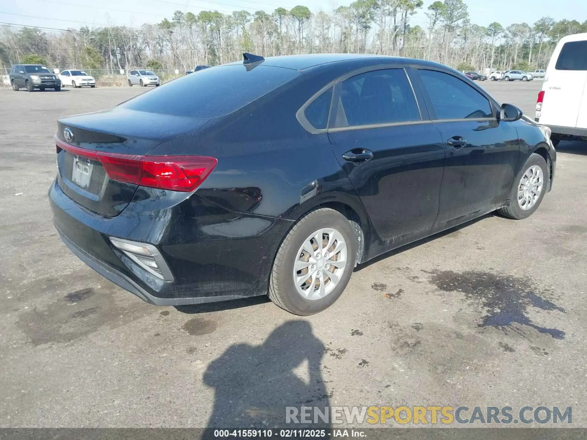 4 fotografías del automóvil dañado 3KPF24AD7ME289128 KIA FORTE 2021