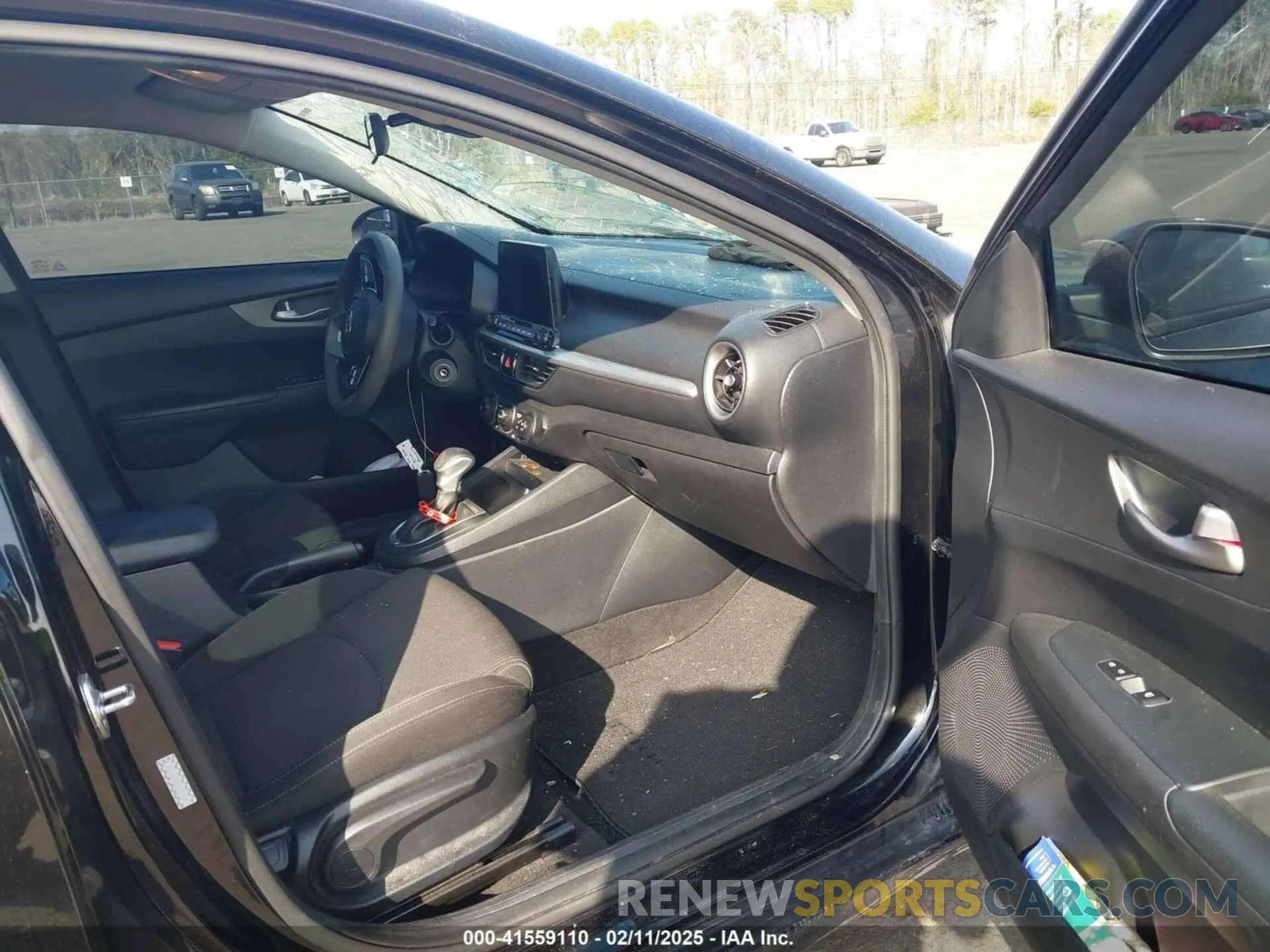 5 fotografías del automóvil dañado 3KPF24AD7ME289128 KIA FORTE 2021