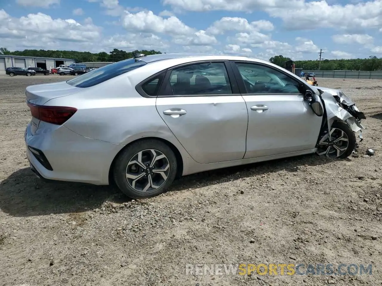 3 fotografías del automóvil dañado 3KPF24AD7ME307725 KIA FORTE 2021