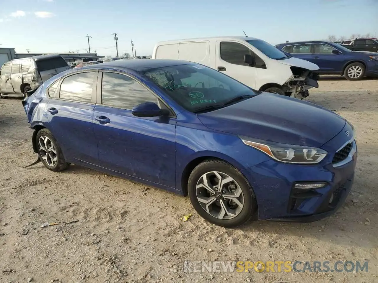 4 fotografías del automóvil dañado 3KPF24AD7ME330373 KIA FORTE 2021