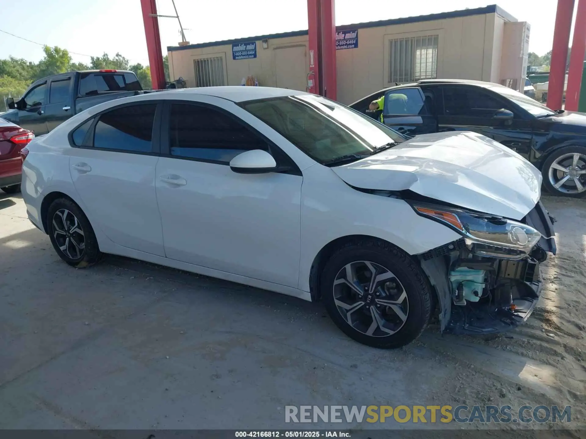 14 fotografías del automóvil dañado 3KPF24AD7ME340143 KIA FORTE 2021
