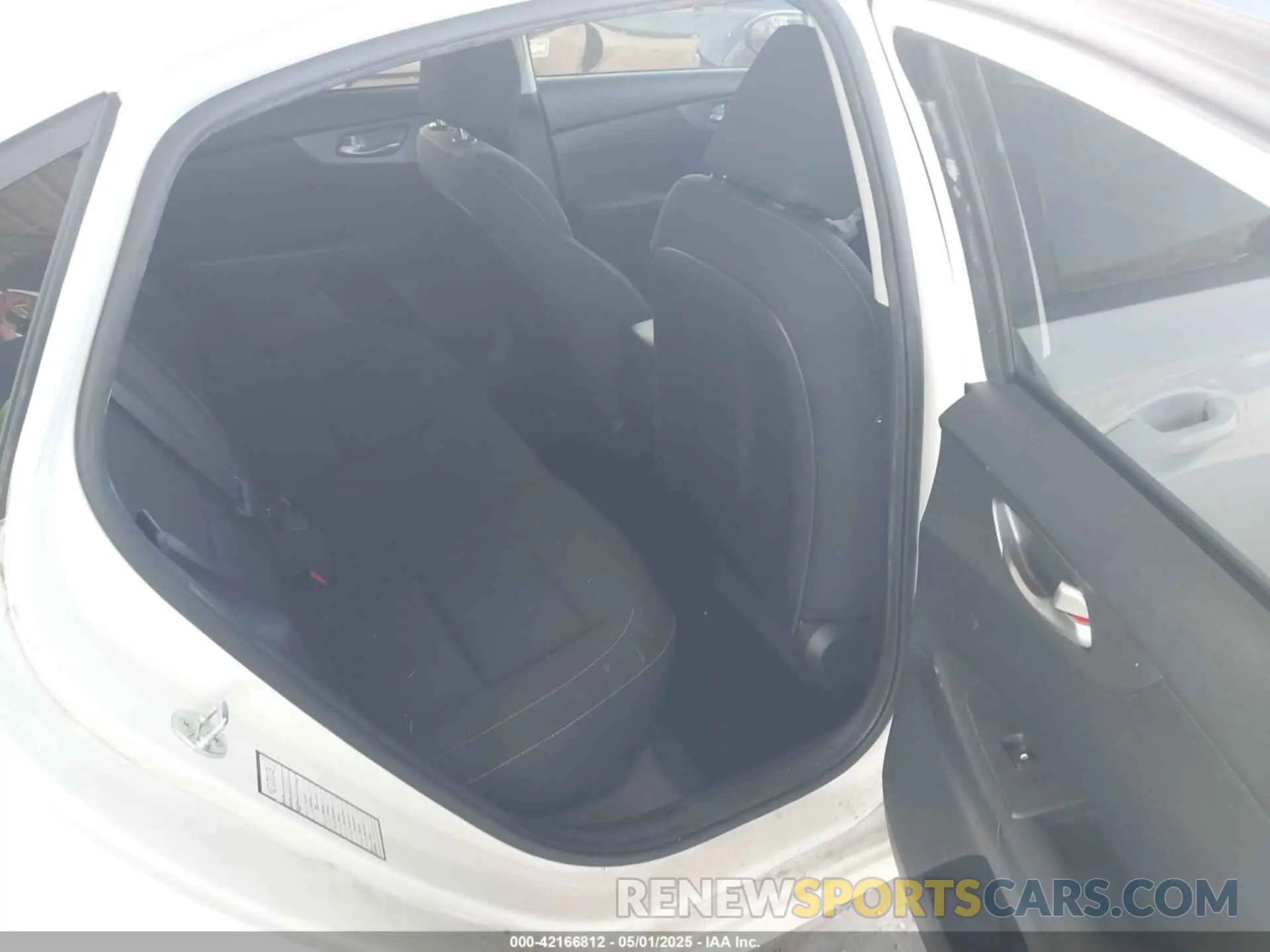 8 fotografías del automóvil dañado 3KPF24AD7ME340143 KIA FORTE 2021