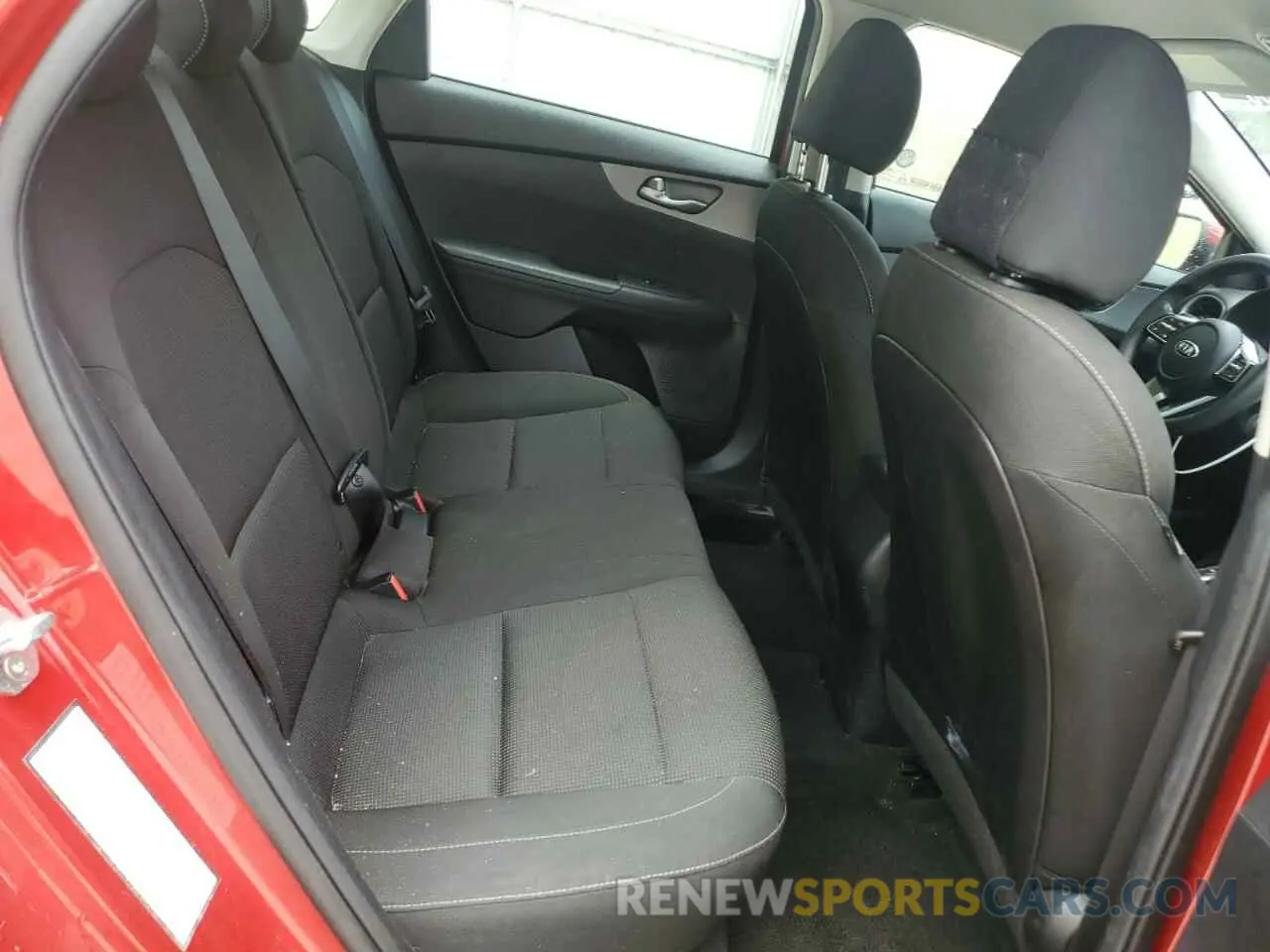 10 fotografías del automóvil dañado 3KPF24AD7ME340367 KIA FORTE 2021