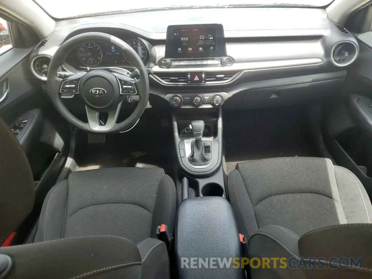 8 fotografías del automóvil dañado 3KPF24AD7ME340367 KIA FORTE 2021