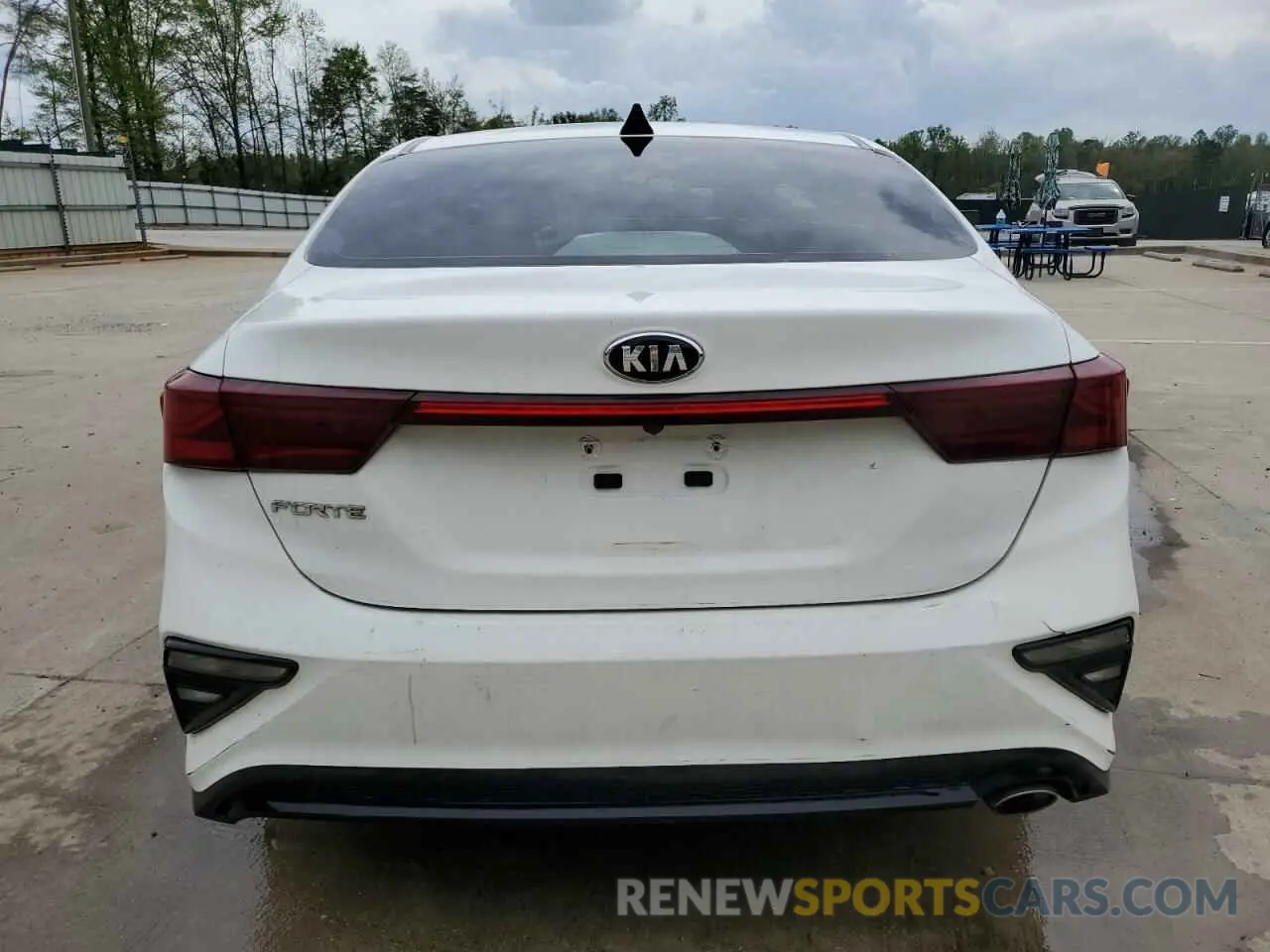 6 fotografías del automóvil dañado 3KPF24AD7ME346895 KIA FORTE 2021
