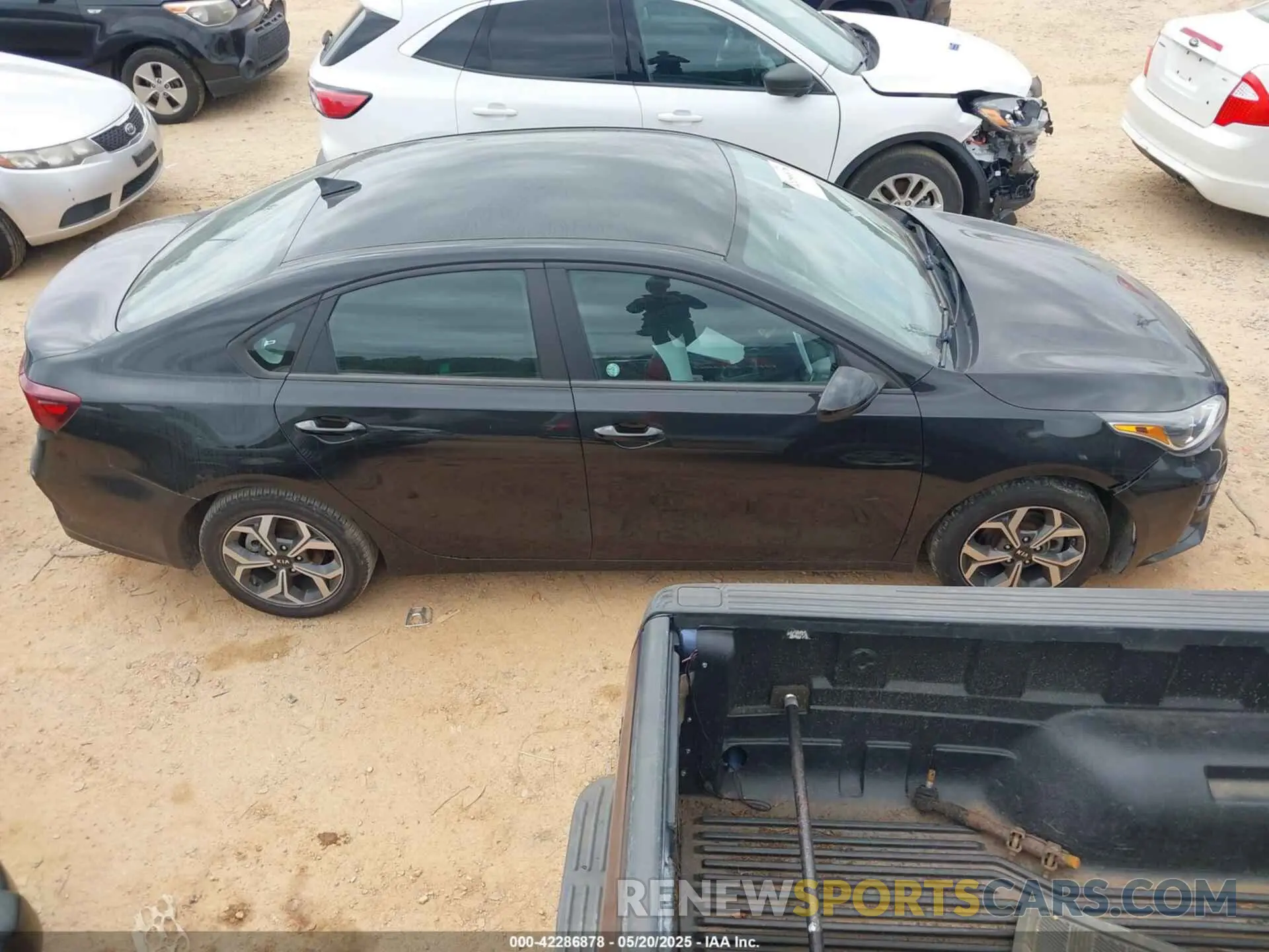 12 fotografías del automóvil dañado 3KPF24AD7ME355726 KIA FORTE 2021