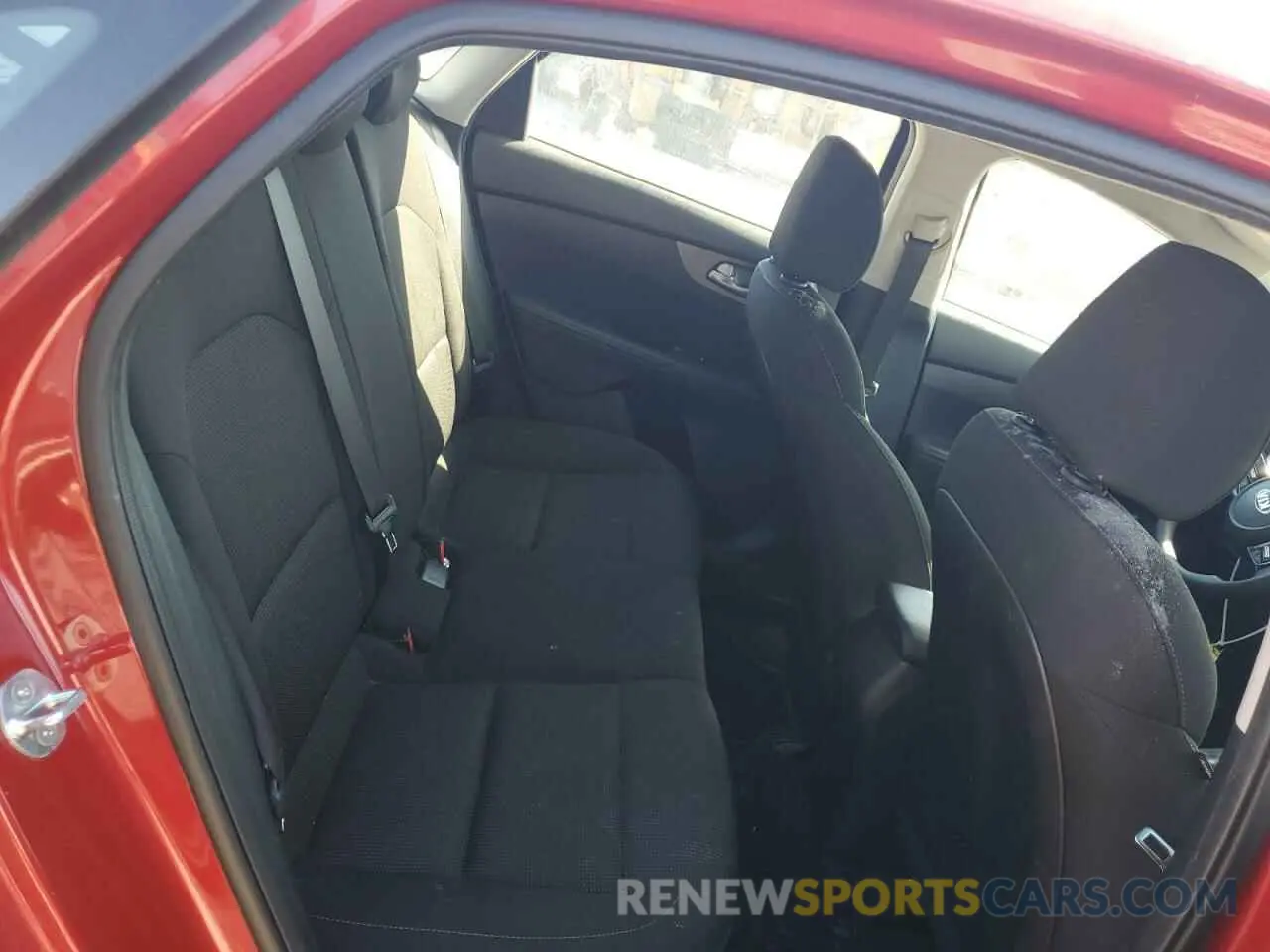 10 fotografías del automóvil dañado 3KPF24AD7ME383798 KIA FORTE 2021