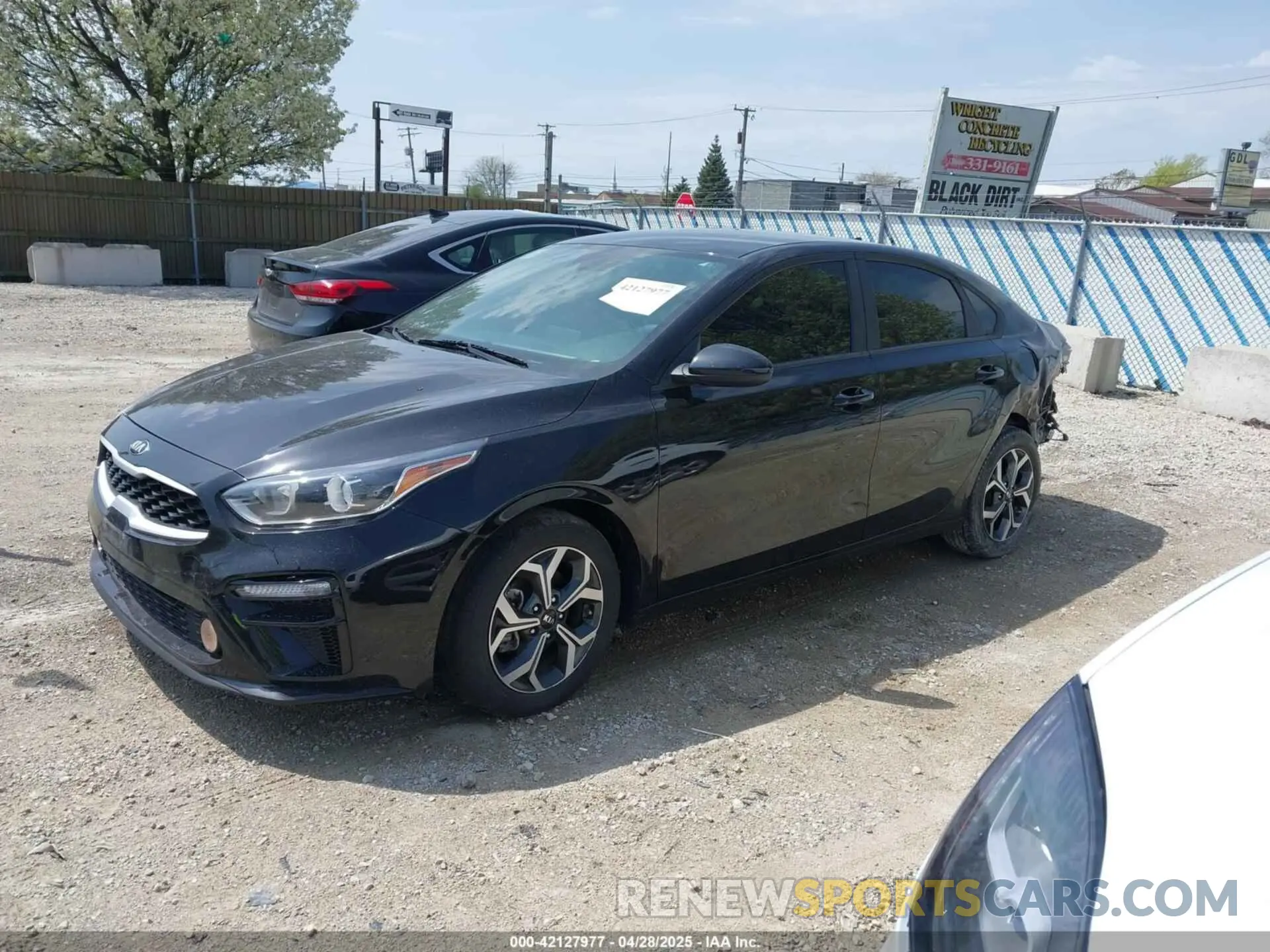 2 fotografías del automóvil dañado 3KPF24AD7ME393313 KIA FORTE 2021