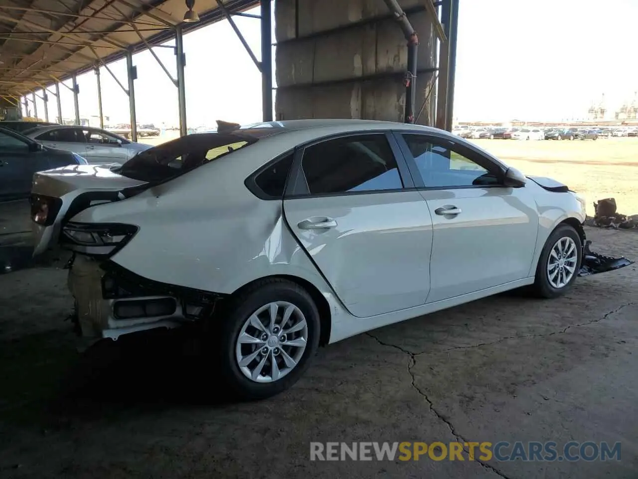 3 fotografías del automóvil dañado 3KPF24AD8ME275965 KIA FORTE 2021