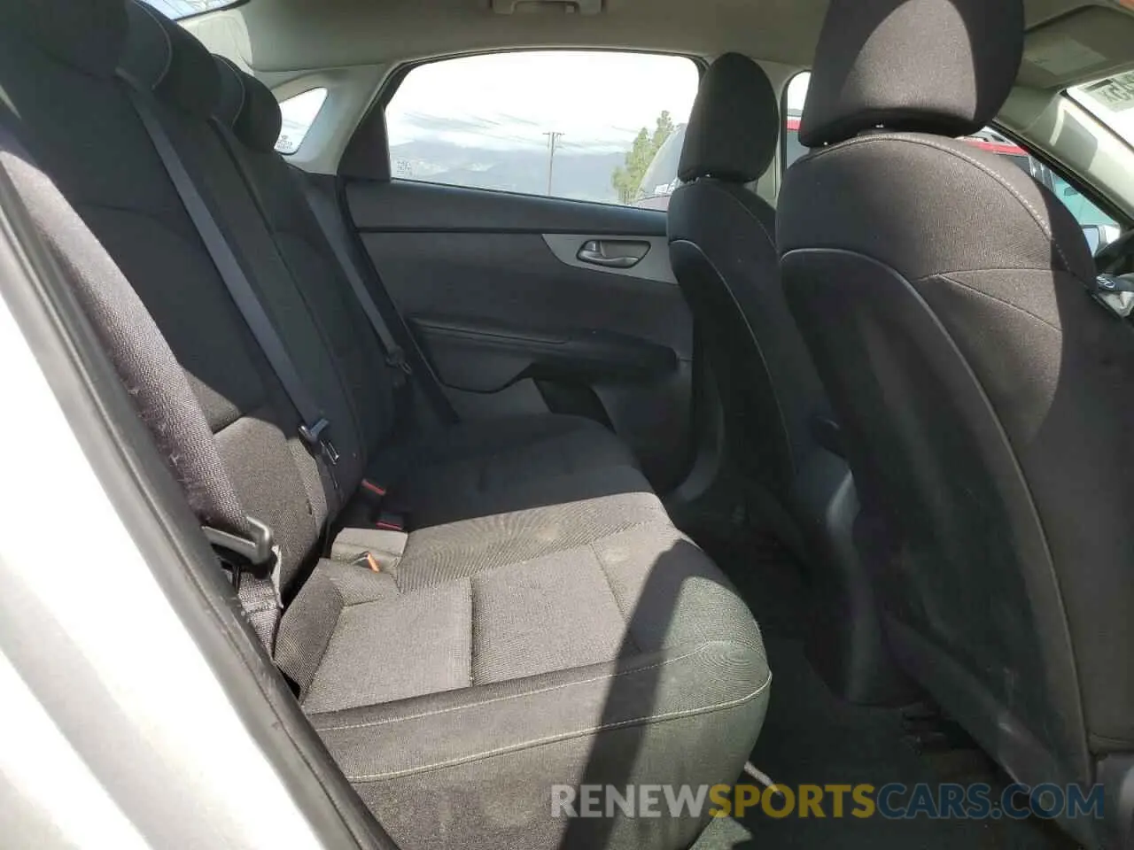 10 fotografías del automóvil dañado 3KPF24AD8ME306471 KIA FORTE 2021