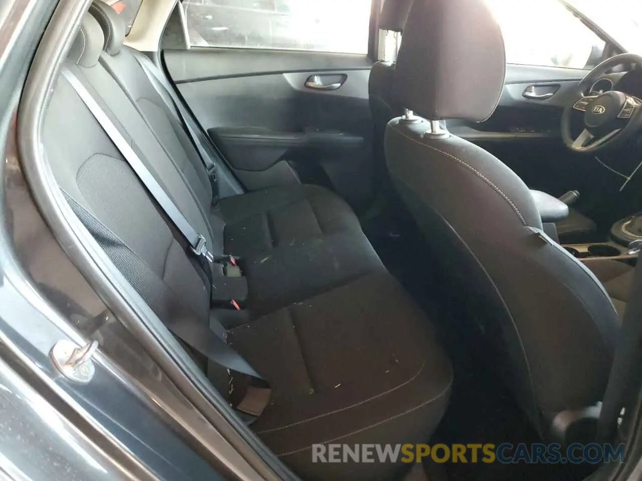 10 fotografías del automóvil dañado 3KPF24AD8ME329314 KIA FORTE 2021