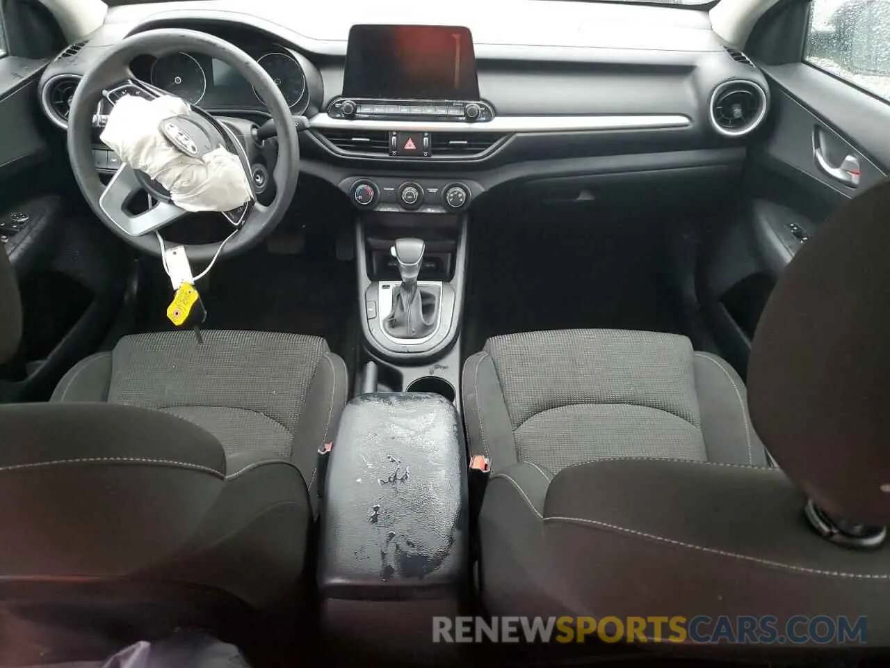 8 fotografías del automóvil dañado 3KPF24AD8ME345979 KIA FORTE 2021
