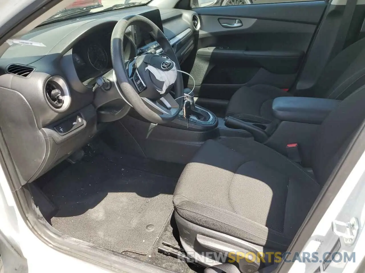 7 fotografías del automóvil dañado 3KPF24AD8ME364712 KIA FORTE 2021