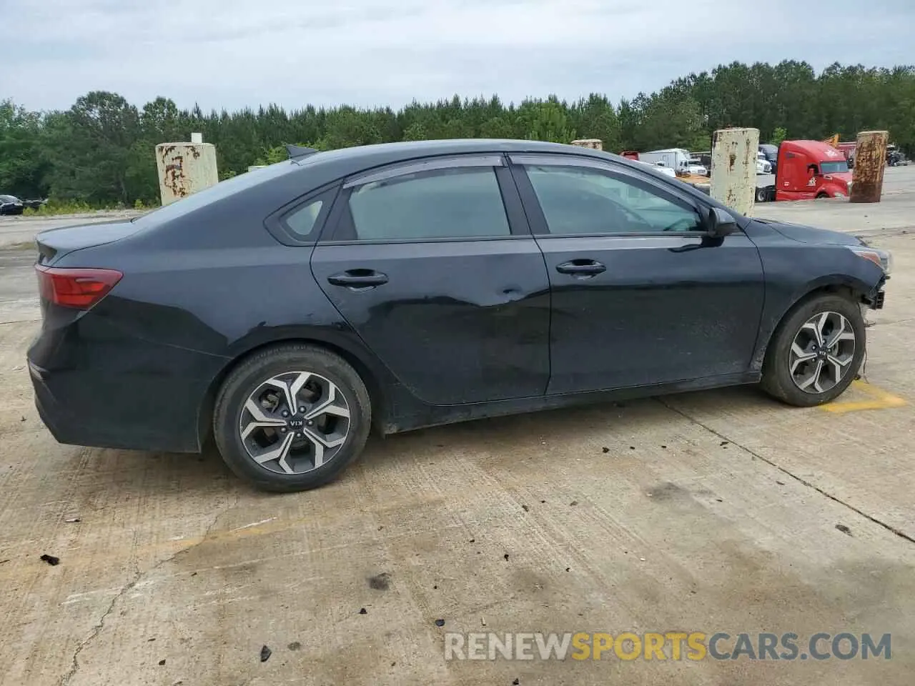 3 fotografías del automóvil dañado 3KPF24AD8ME401838 KIA FORTE 2021