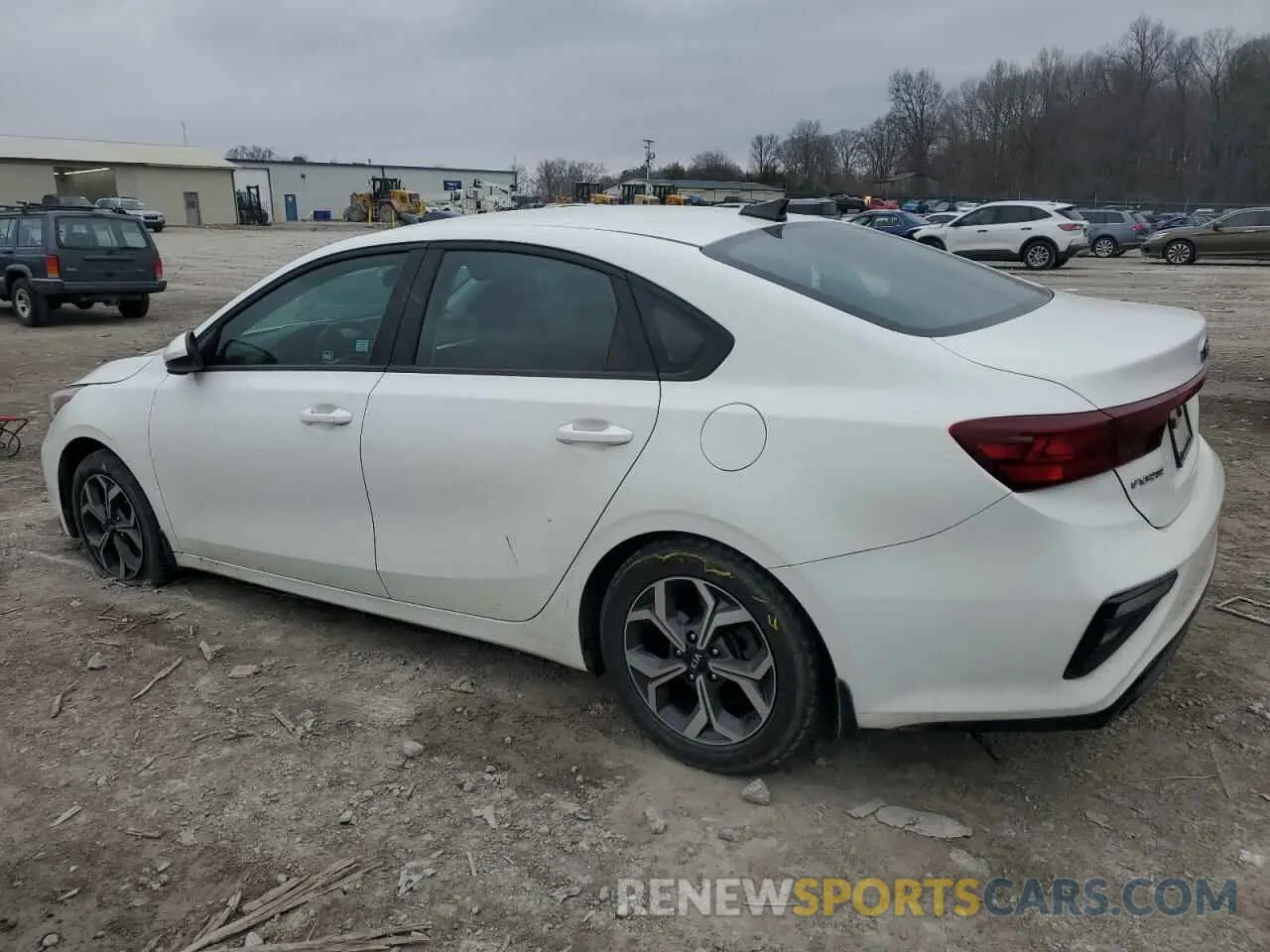 2 fotografías del automóvil dañado 3KPF24AD9ME266143 KIA FORTE 2021
