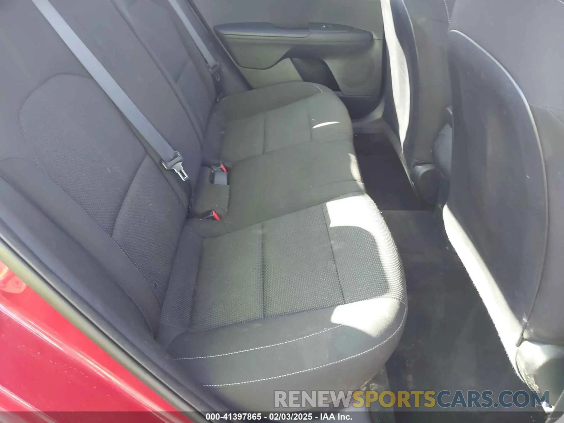 8 fotografías del automóvil dañado 3KPF24AD9ME266594 KIA FORTE 2021