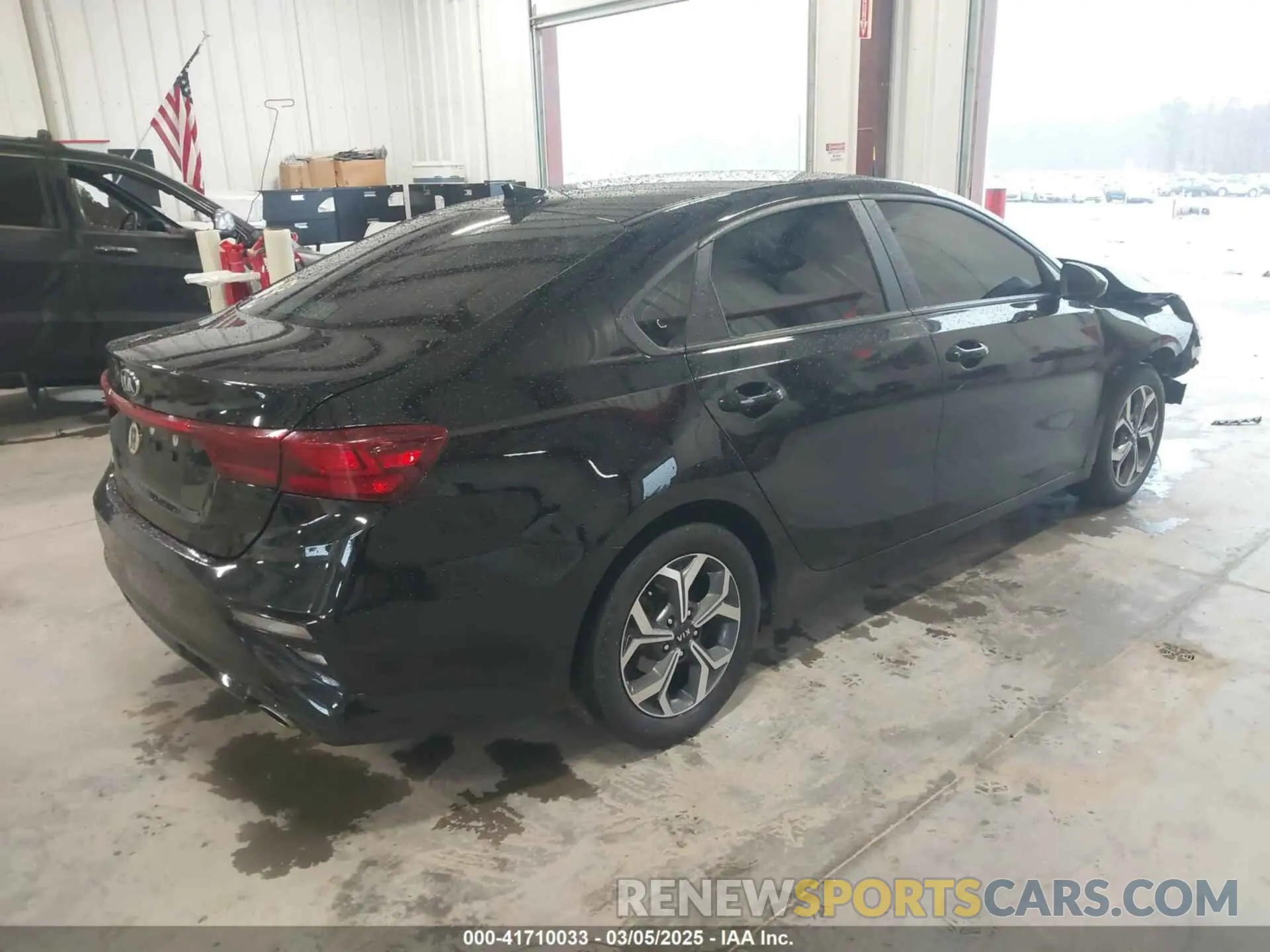 4 fotografías del automóvil dañado 3KPF24AD9ME320279 KIA FORTE 2021