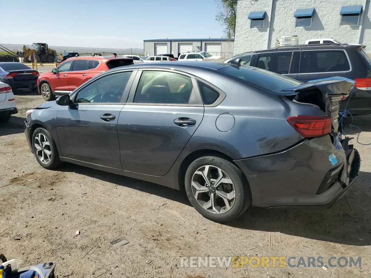 2 fotografías del automóvil dañado 3KPF24AD9ME363648 KIA FORTE 2021