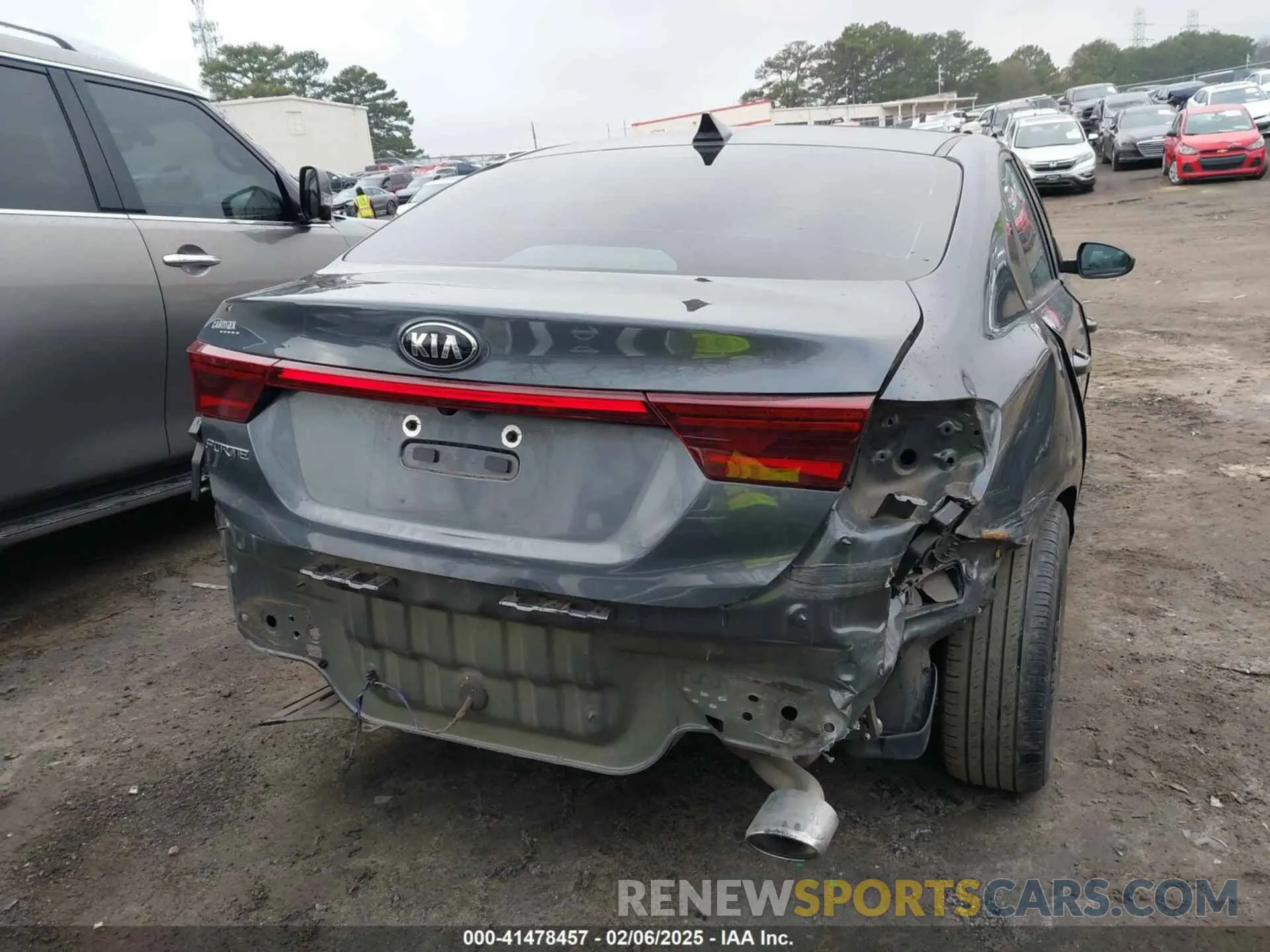 16 fotografías del automóvil dañado 3KPF24AD9ME365769 KIA FORTE 2021