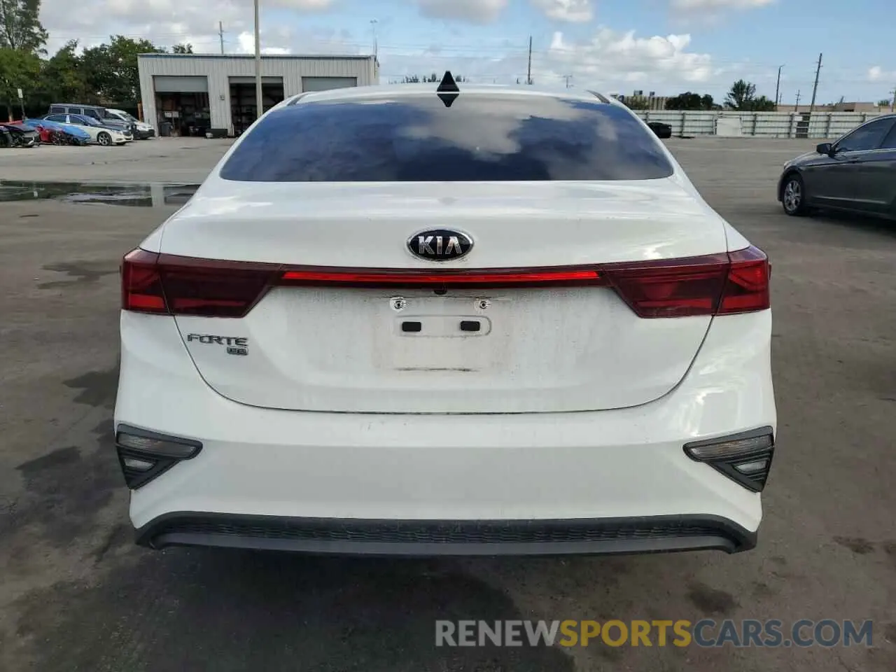 6 fotografías del automóvil dañado 3KPF24AD9ME367361 KIA FORTE 2021