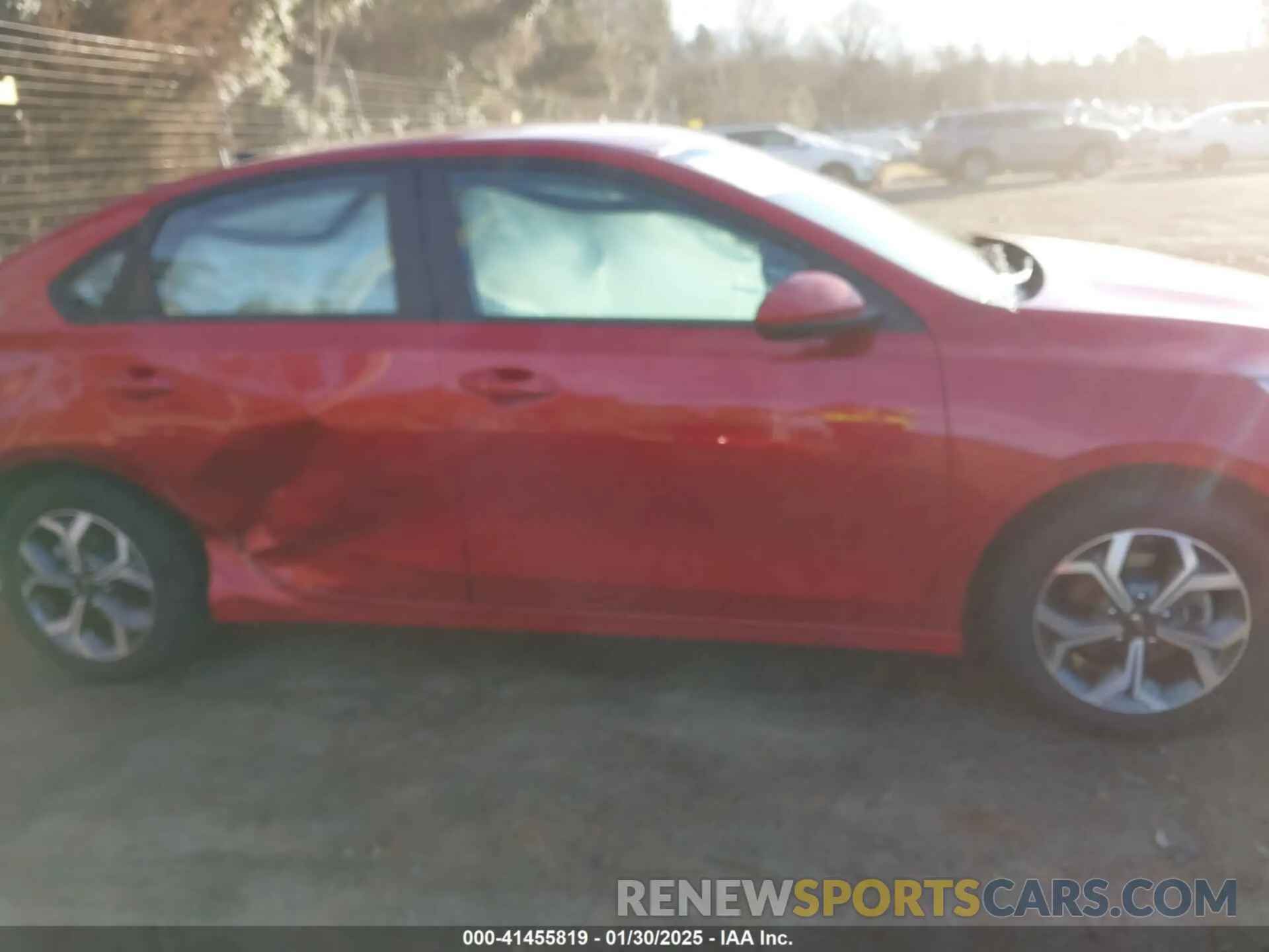 14 fotografías del automóvil dañado 3KPF24ADXME273134 KIA FORTE 2021