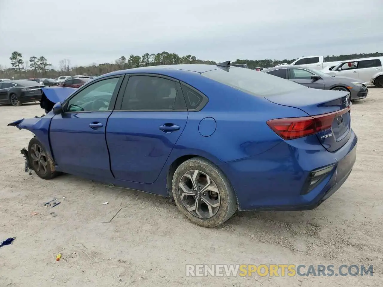 2 fotografías del automóvil dañado 3KPF24ADXME291049 KIA FORTE 2021
