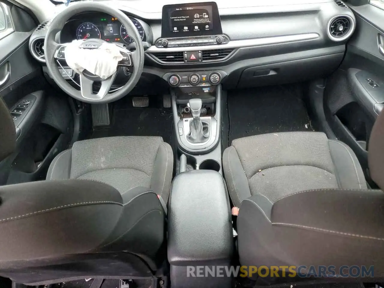 8 fotografías del automóvil dañado 3KPF24ADXME291049 KIA FORTE 2021
