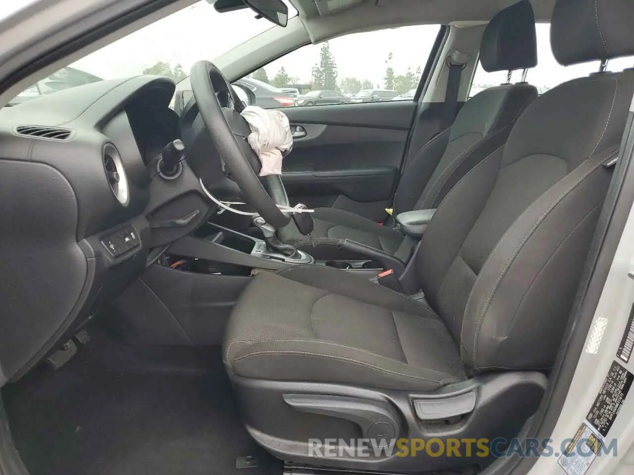 7 fotografías del automóvil dañado 3KPF24ADXME315673 KIA FORTE 2021