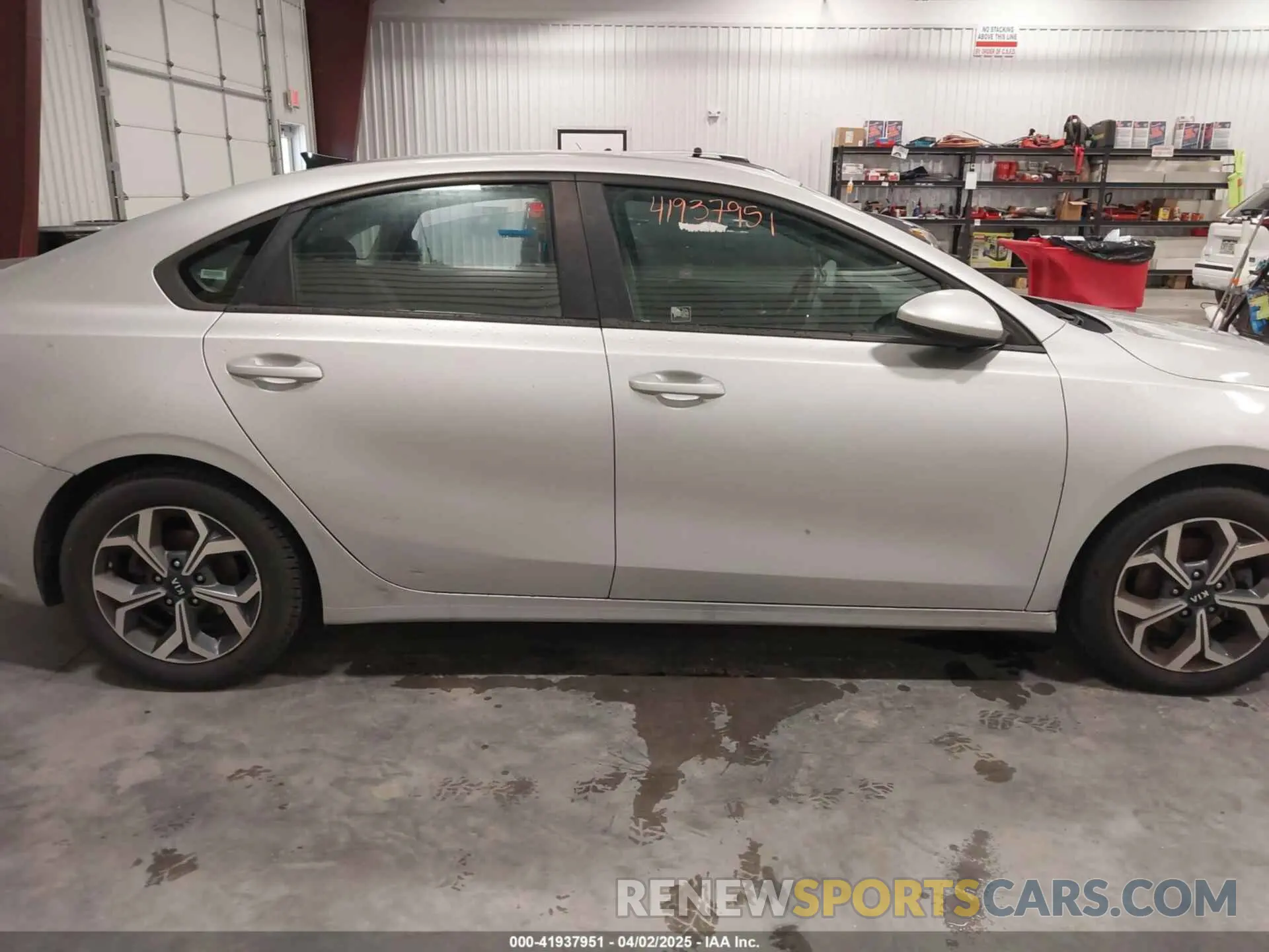 12 fotografías del automóvil dañado 3KPF24ADXME336362 KIA FORTE 2021