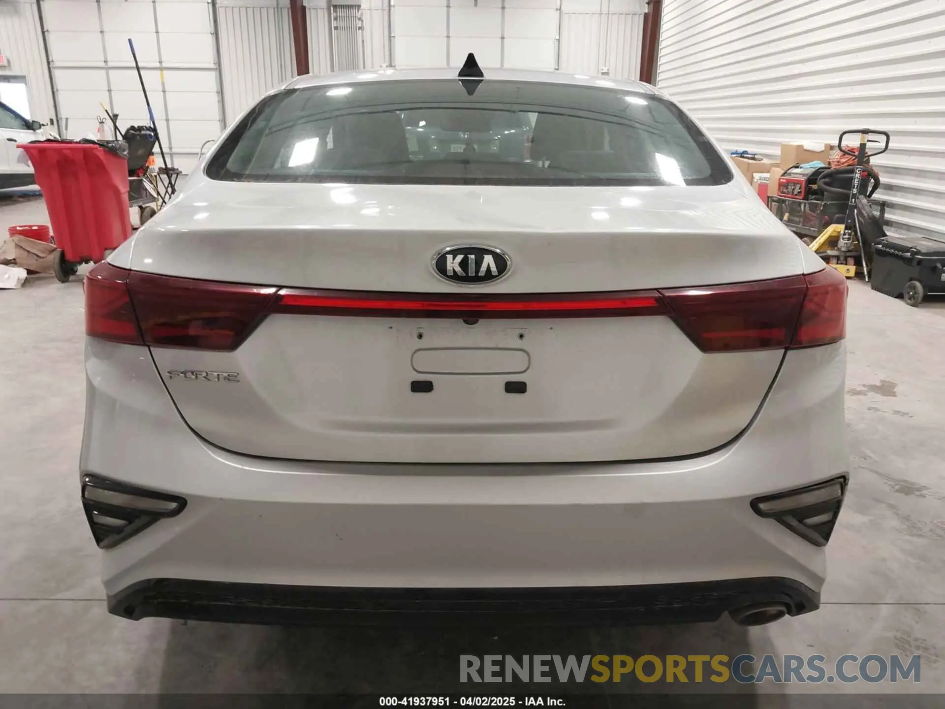 15 fotografías del automóvil dañado 3KPF24ADXME336362 KIA FORTE 2021