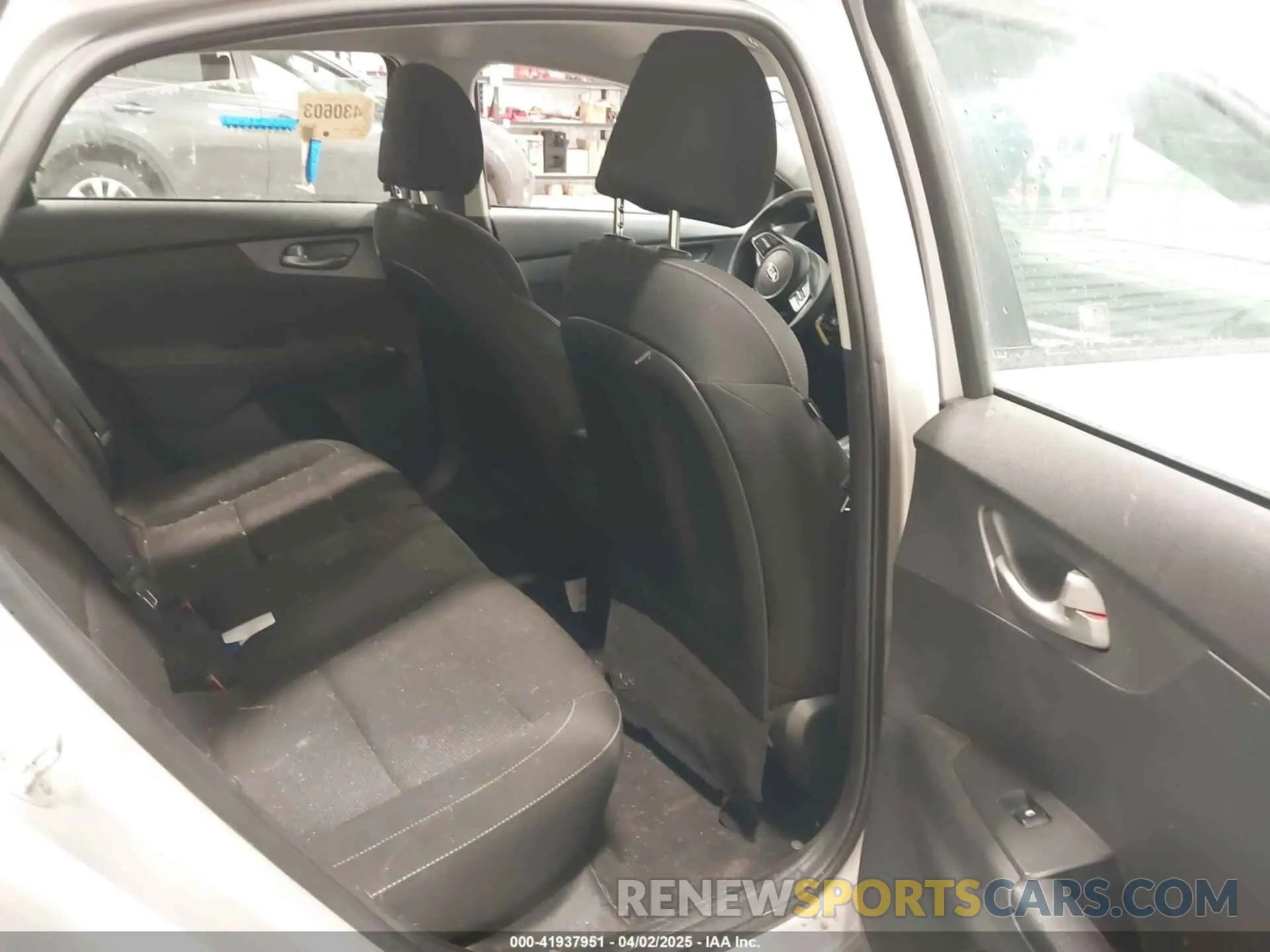 8 fotografías del automóvil dañado 3KPF24ADXME336362 KIA FORTE 2021