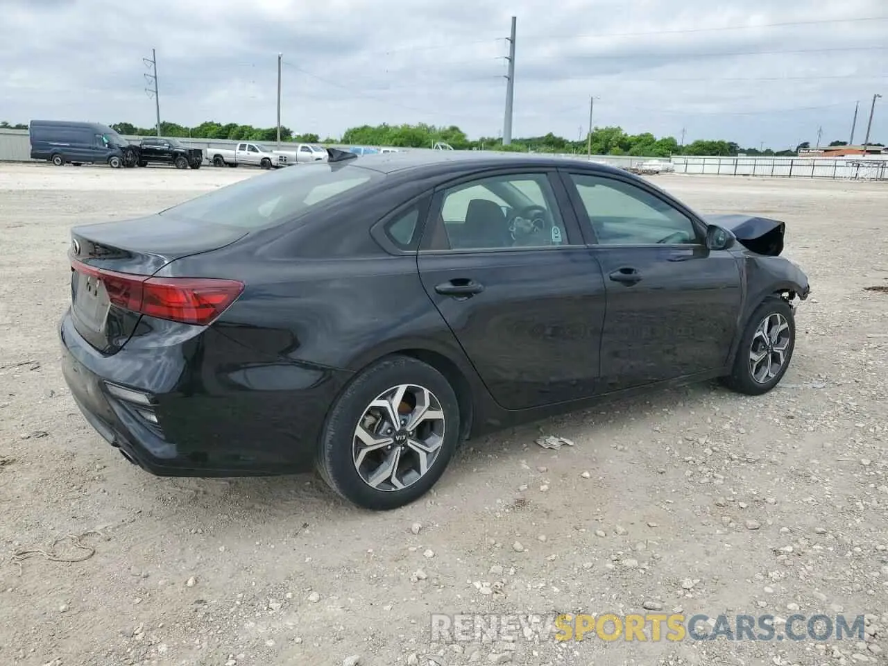 3 fotografías del automóvil dañado 3KPF24ADXME348964 KIA FORTE 2021