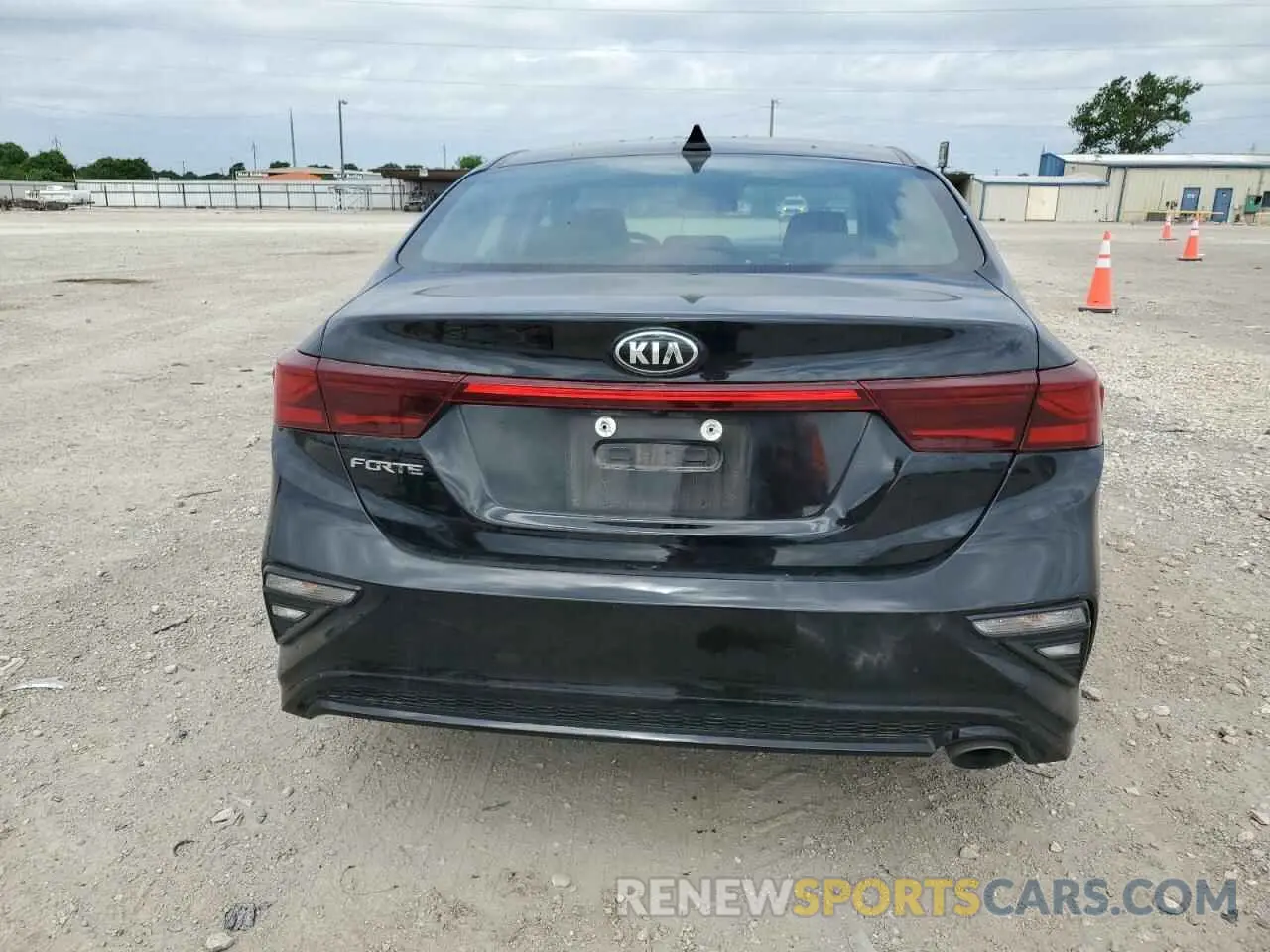 6 fotografías del automóvil dañado 3KPF24ADXME348964 KIA FORTE 2021