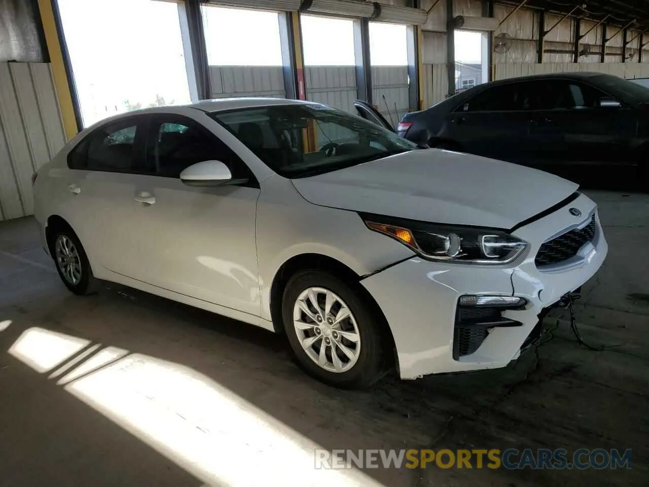 4 fotografías del automóvil dañado 3KPF24ADXME361181 KIA FORTE 2021