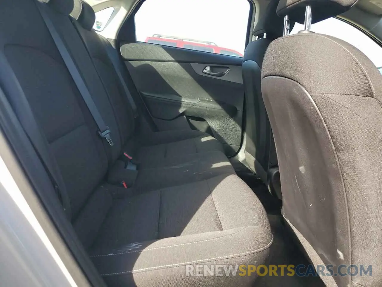 10 fotografías del automóvil dañado 3KPF24ADXME378045 KIA FORTE 2021