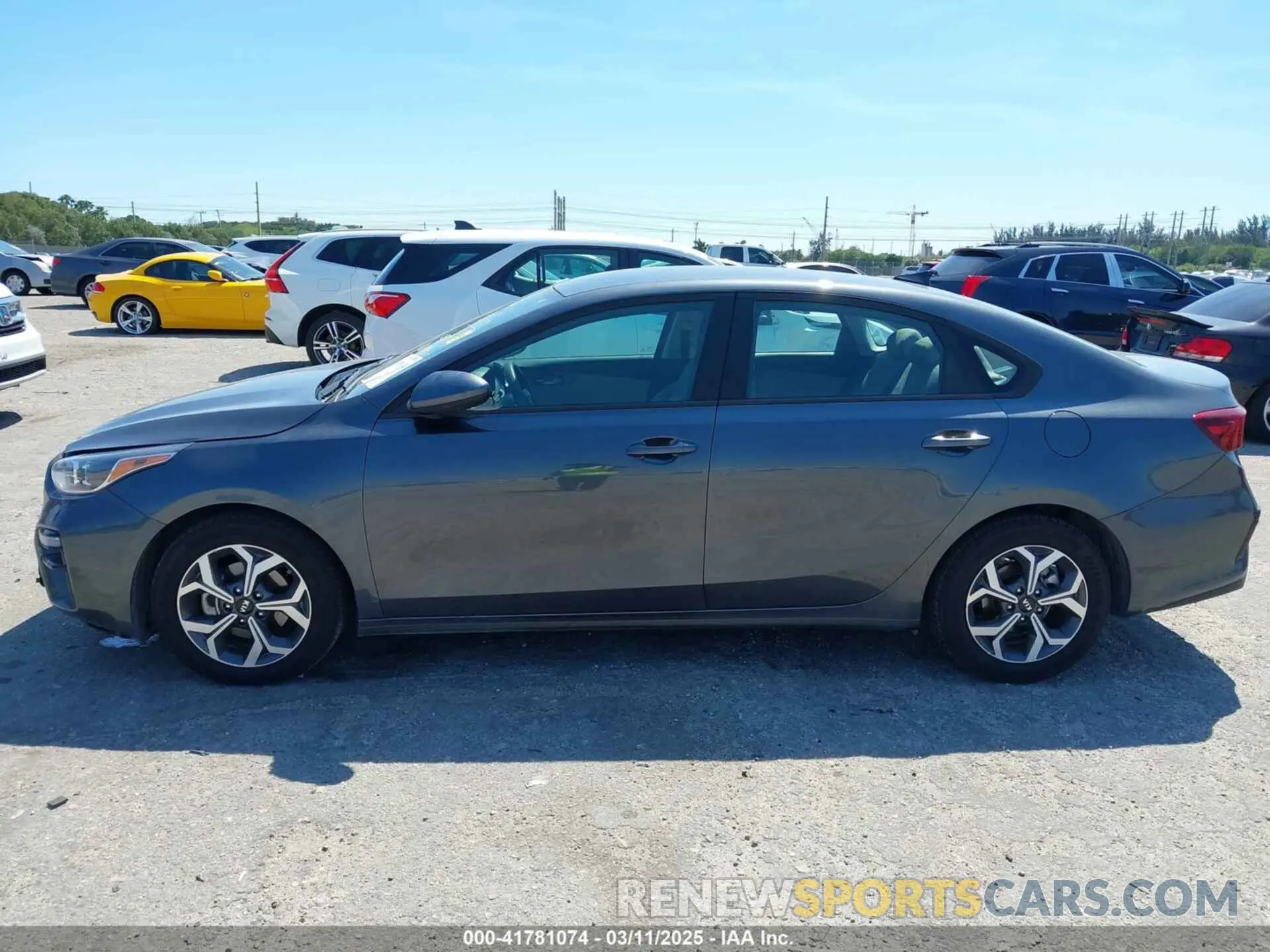 14 fotografías del automóvil dañado 3KPF24ADXME379728 KIA FORTE 2021