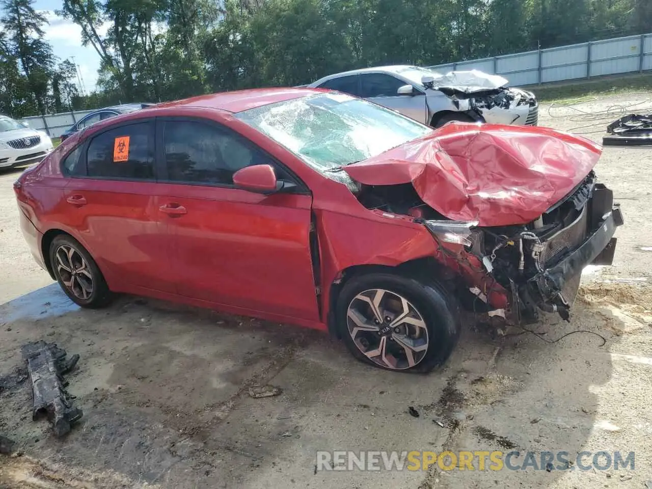 4 fotografías del automóvil dañado 3KPF24ADXME383794 KIA FORTE 2021