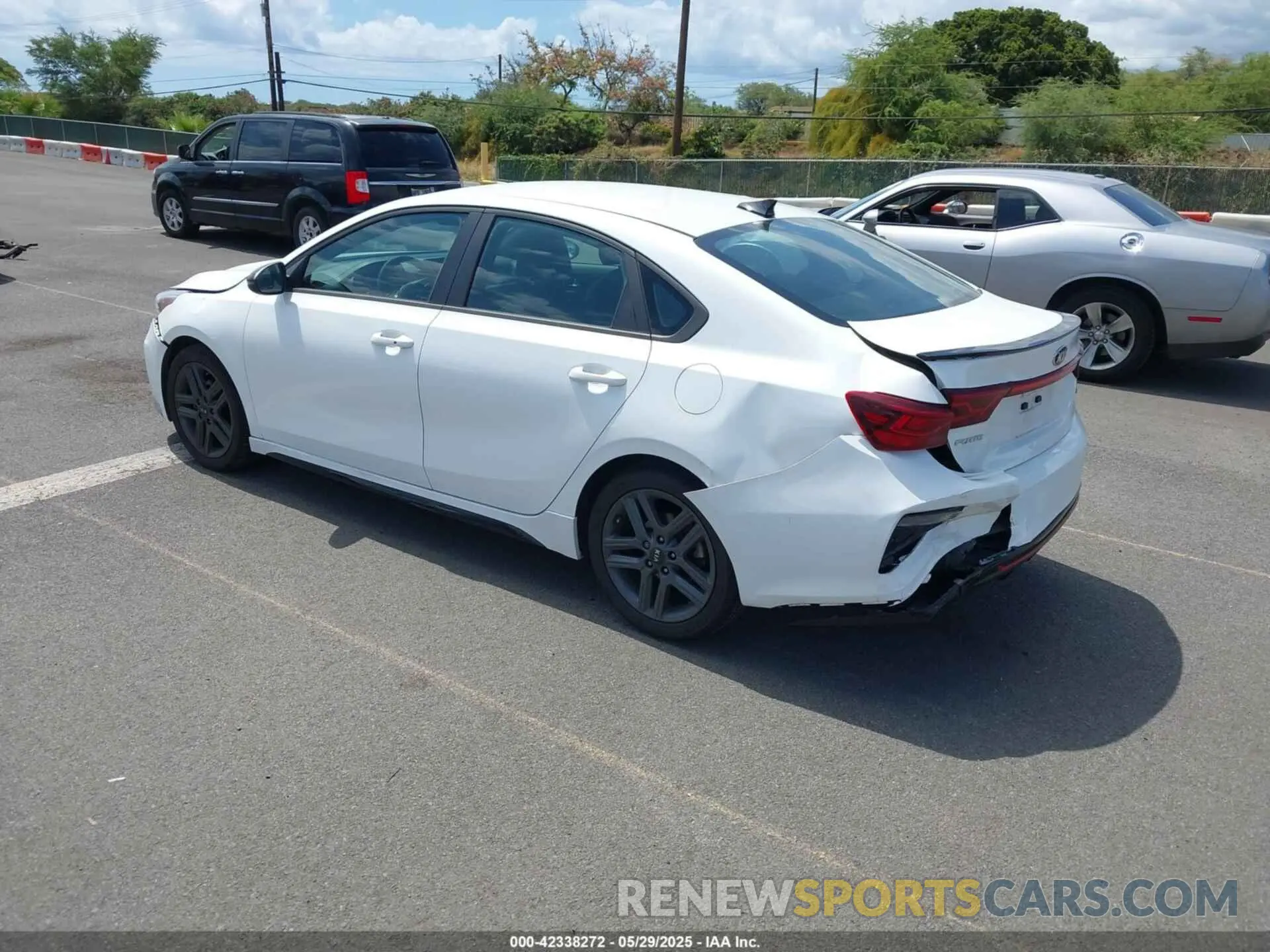 3 fotografías del automóvil dañado 3KPF34AD0ME393490 KIA FORTE 2021
